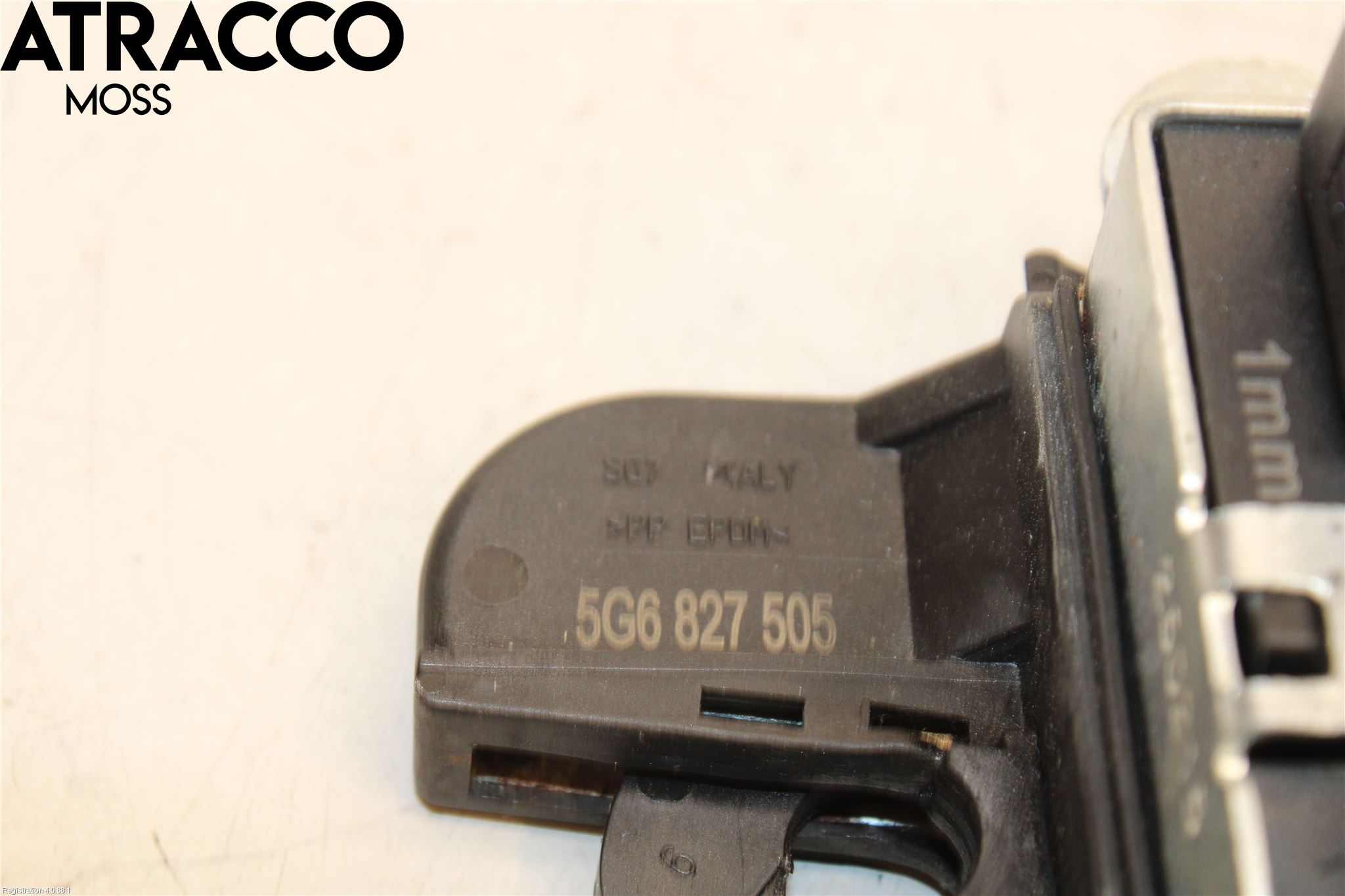 Volkswagen VW GOLF / E-GOLF VII 13-20 Bakluke-Lokk Låsekasse