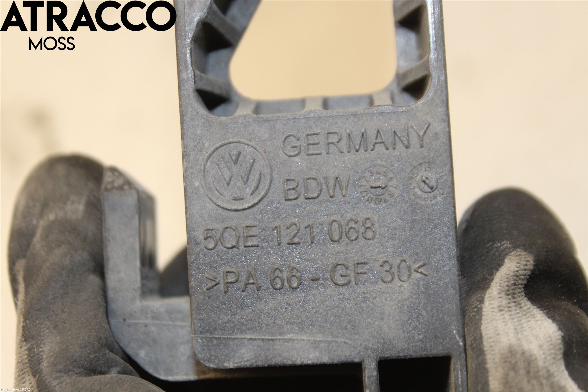 Volkswagen VW GOLF / E-GOLF VII 13-20 Radiator Feste - Ramme - Bjelk