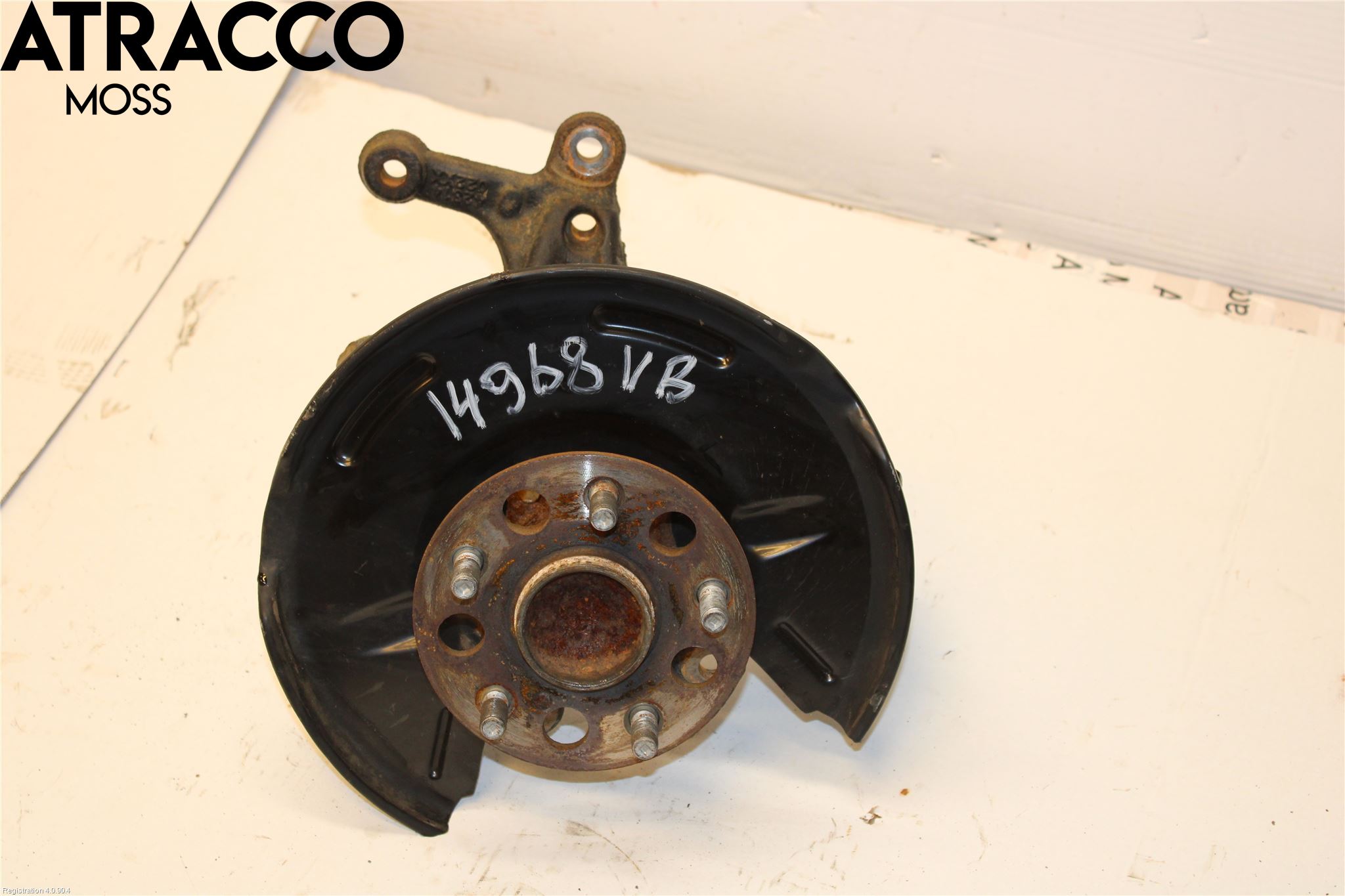 Toyota COROLLA 19- Spindel Vb