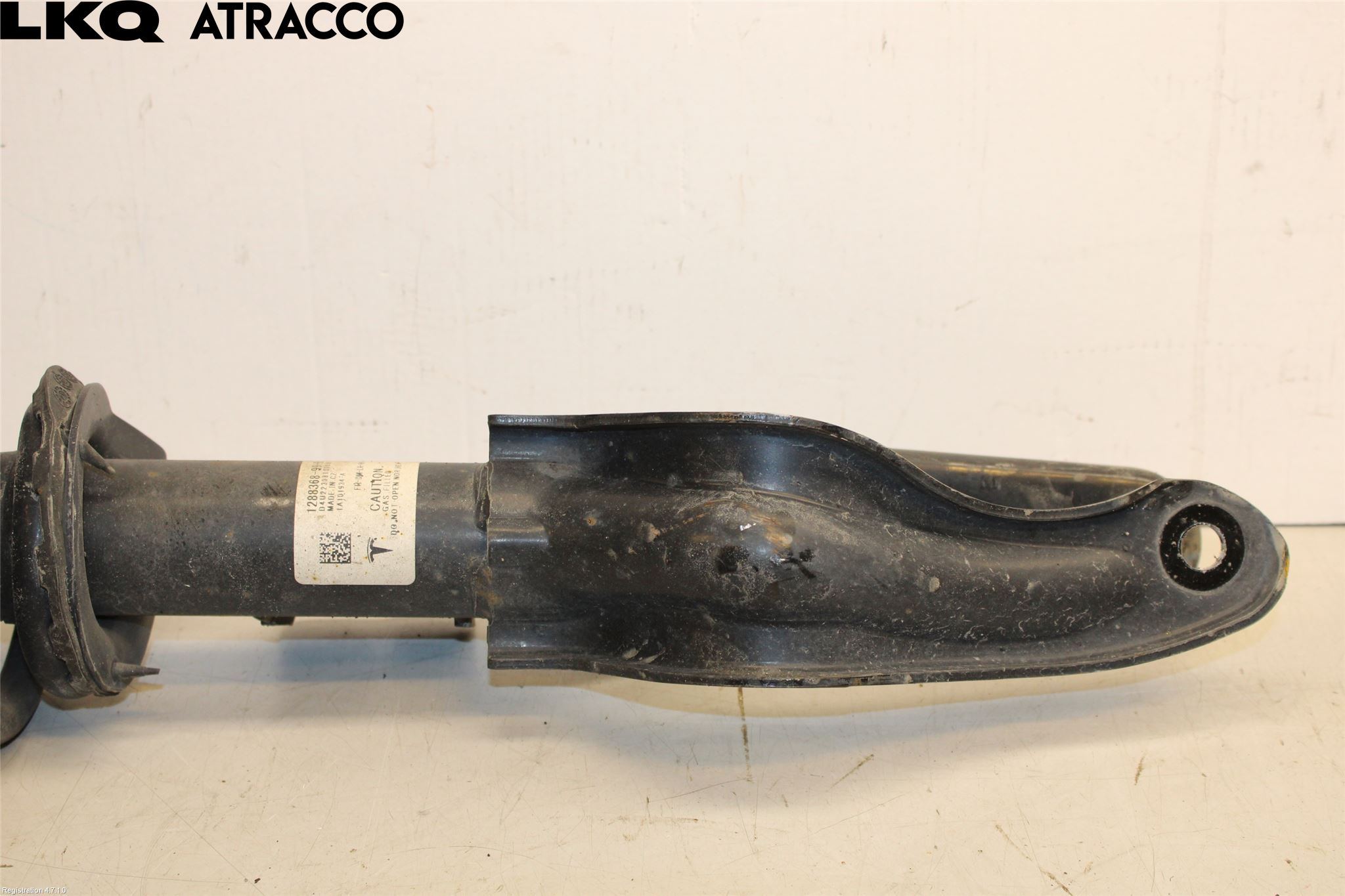 Tesla MODEL Y 21- Fjærbein Foran Høyre