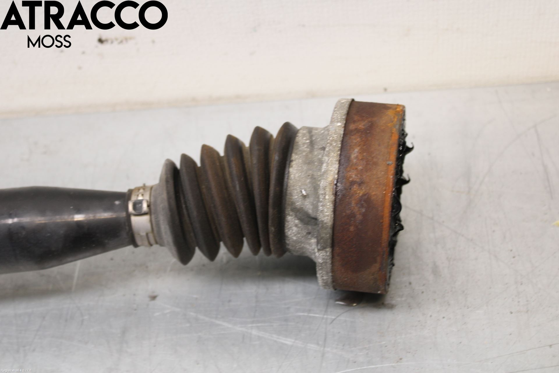 Skoda FABIA 07-14 Drivaksel Foran Kompl Høyre