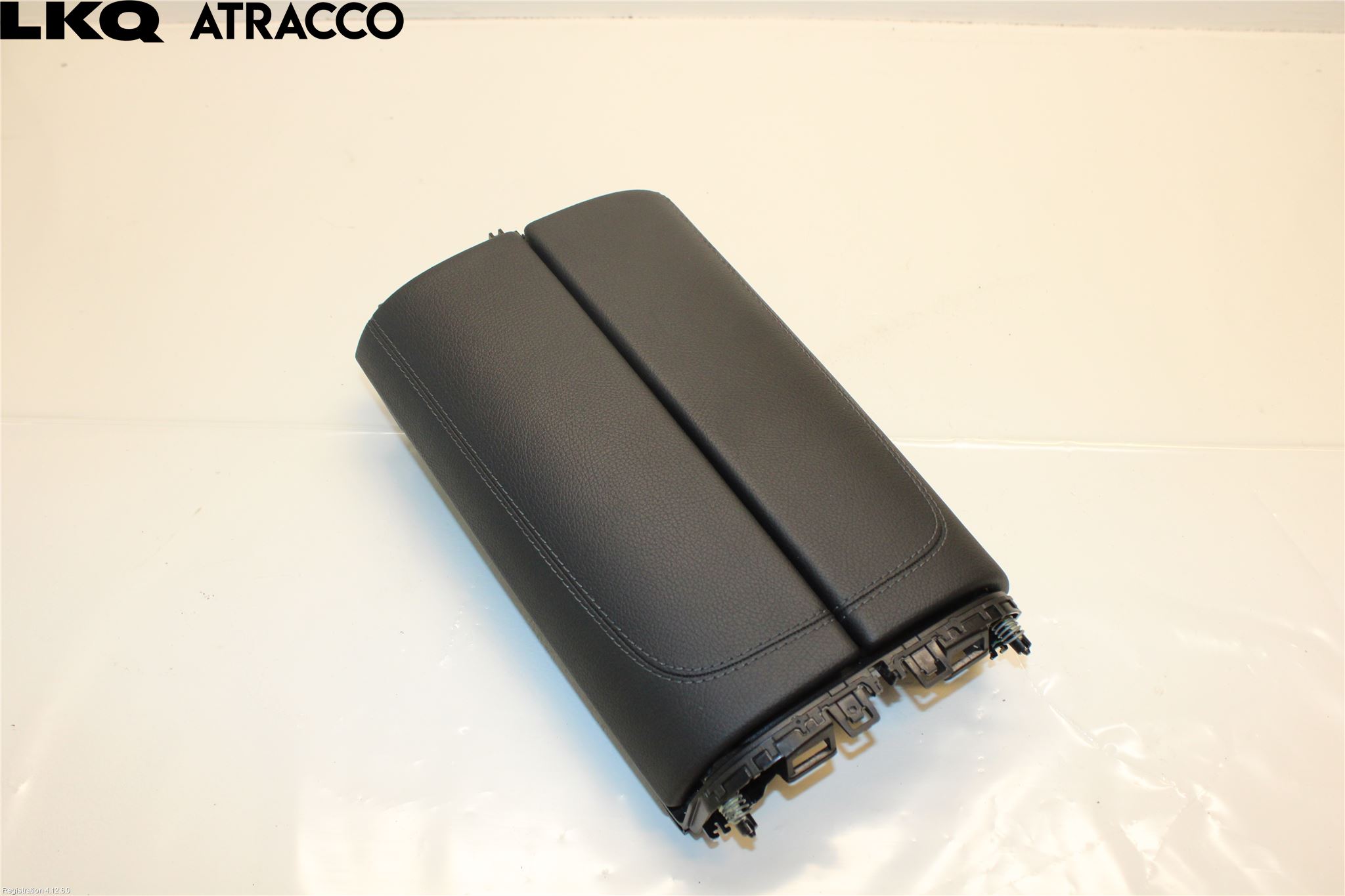 Mercedes-Benz MB C-KLASS (W206) 21- Innr Konsoll-Lomme