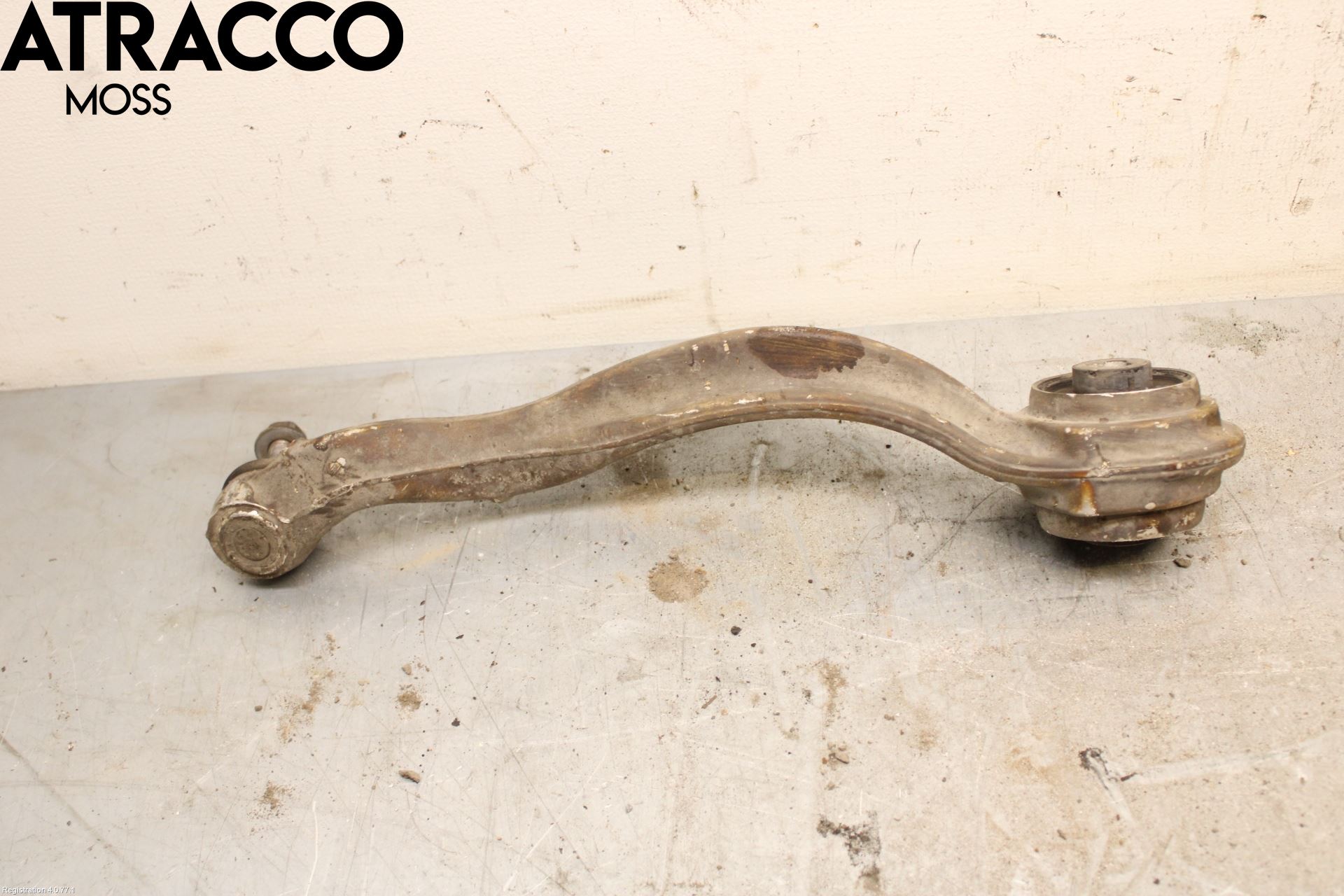 Mercedes-Benz MB E-KLASS (W212) 09-16 Bærearm Foran Venstre Nedre