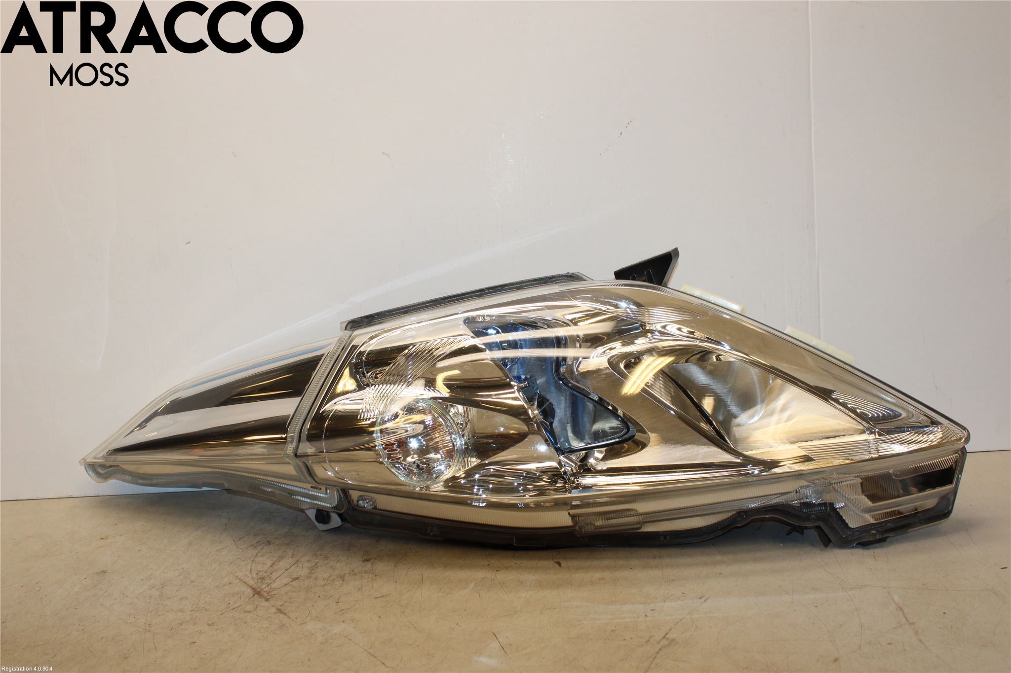 Nissan LEAF 11-17 Frontlykt Høyre