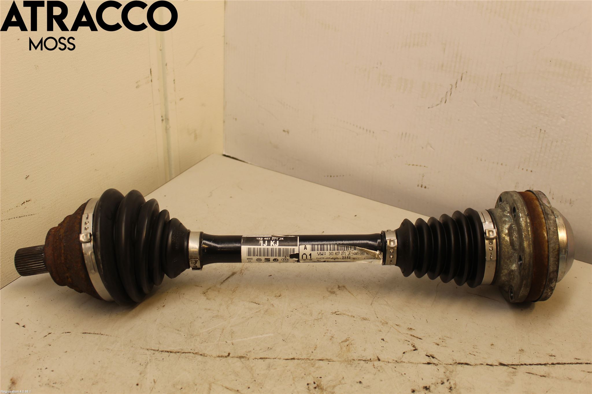 Volkswagen VW GOLF VI 09-13 Drivaksel Foran Kompl Venstre