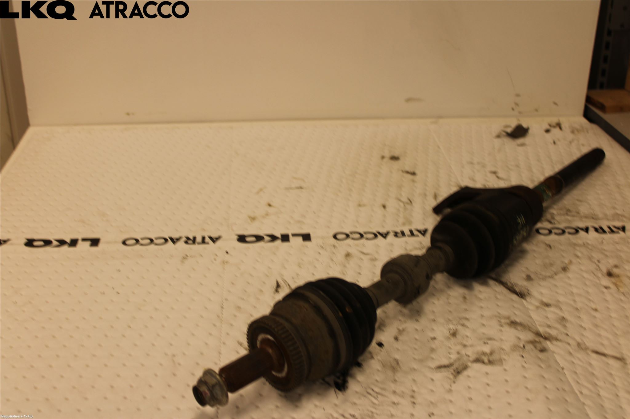 Kia SORENTO 10-14 Drivaksel Foran Kompl Høyre