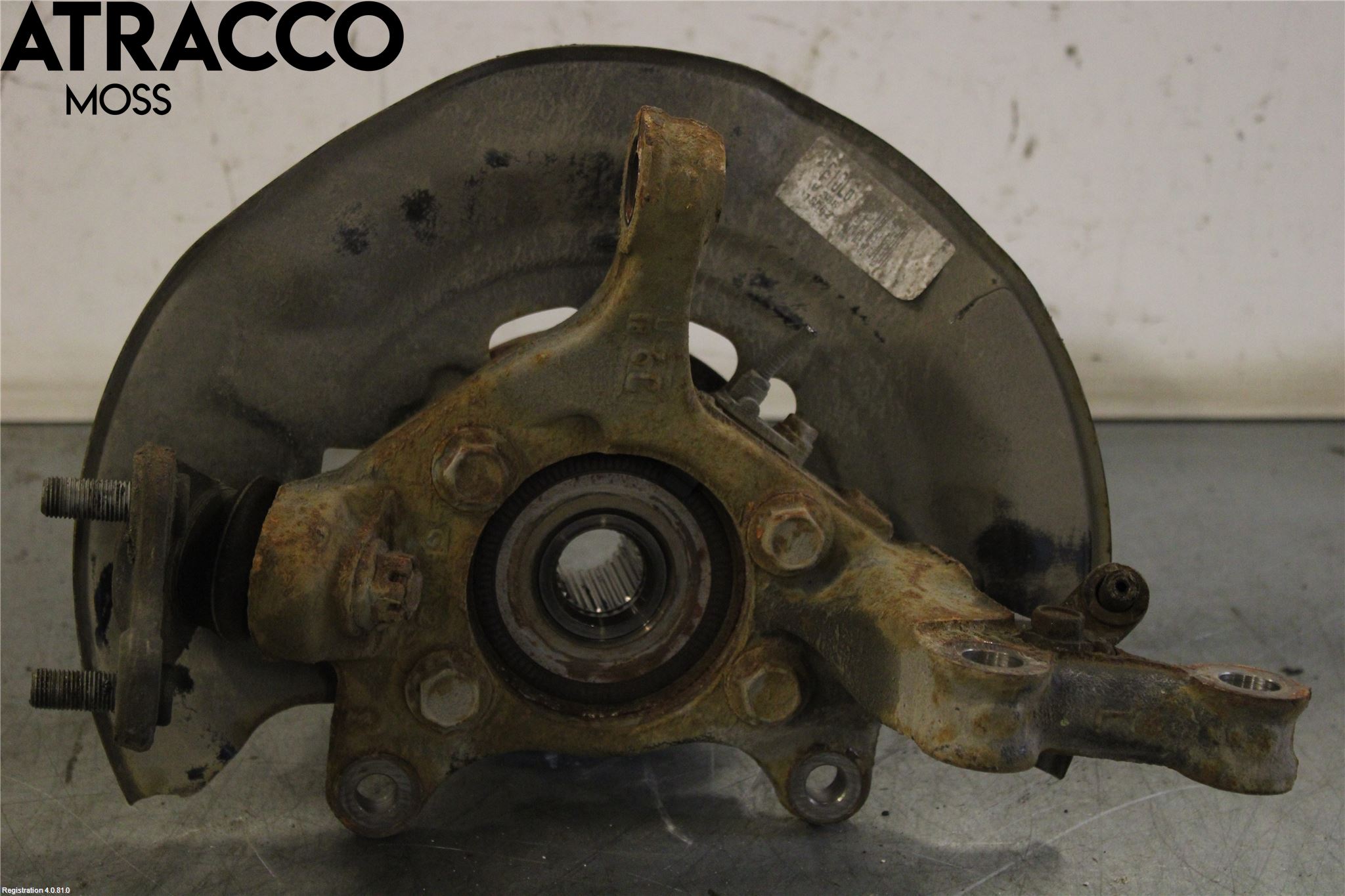 Toyota AURIS 13-19 Spindel Vf