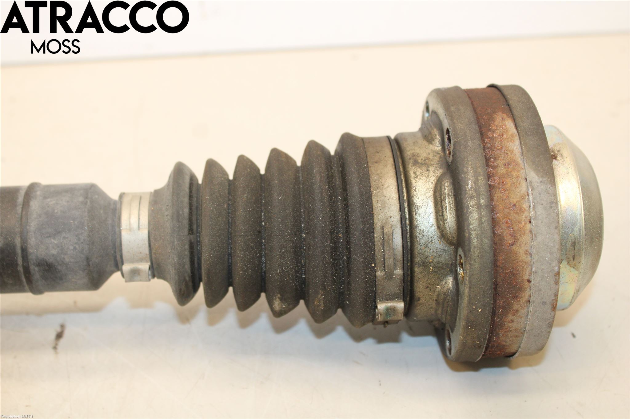 Volkswagen VW CADDY 11-15 Drivaksel Foran Kompl Høyre