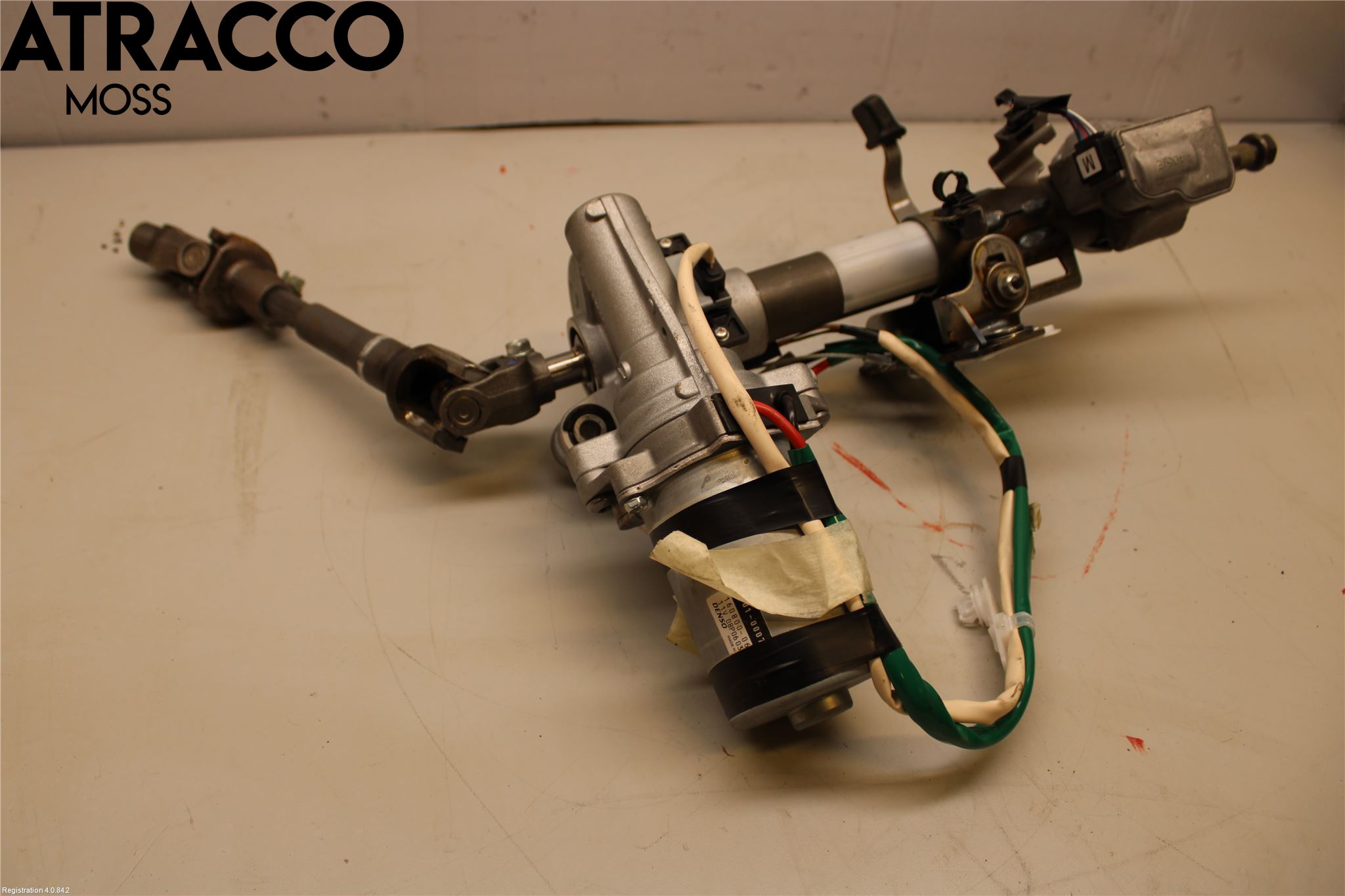 Toyota YARIS XP130 12-14 Rattakselaggregat Innebygd Servo