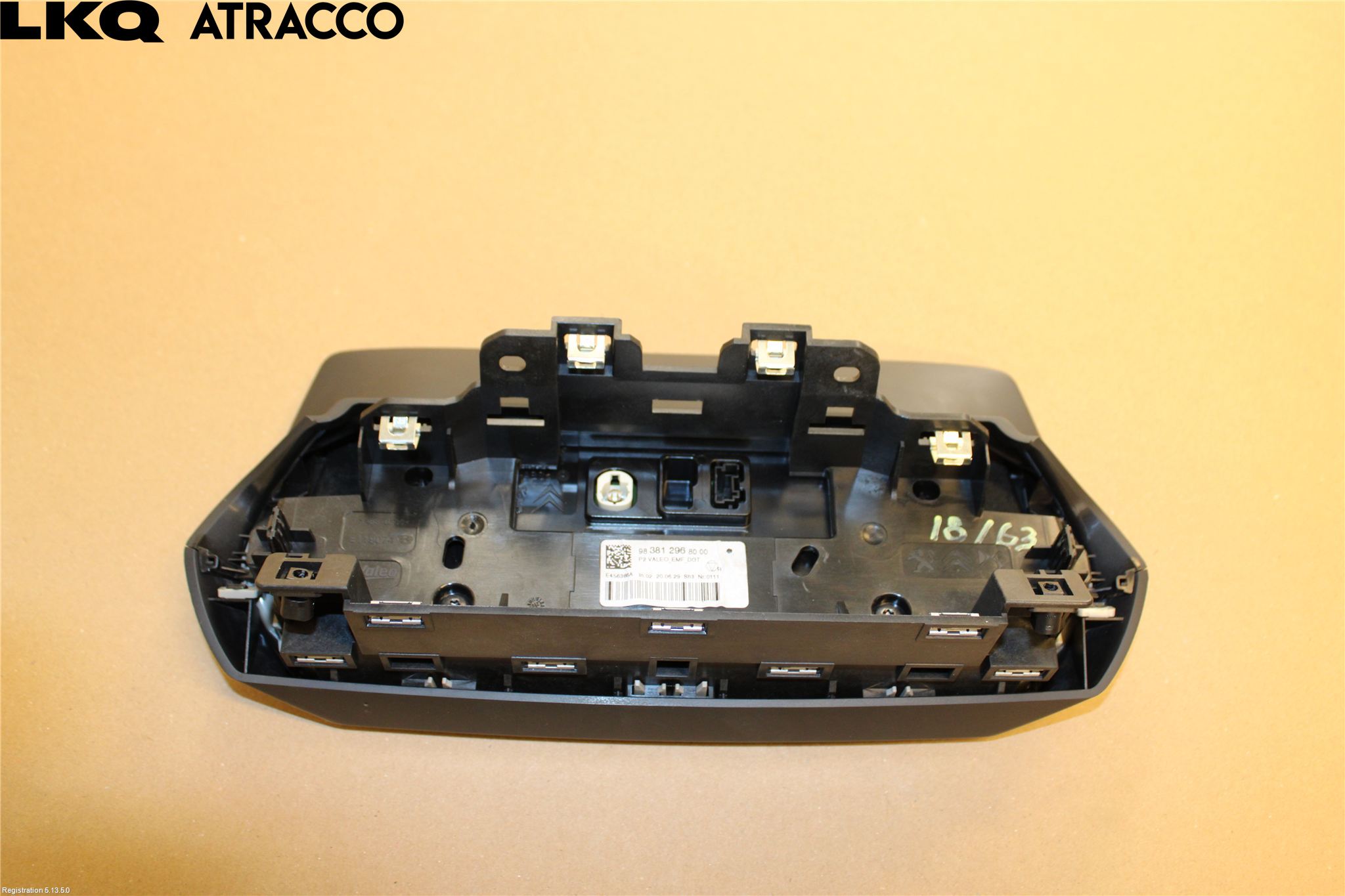 Peugeot 208/E-208 20- Nav Foran