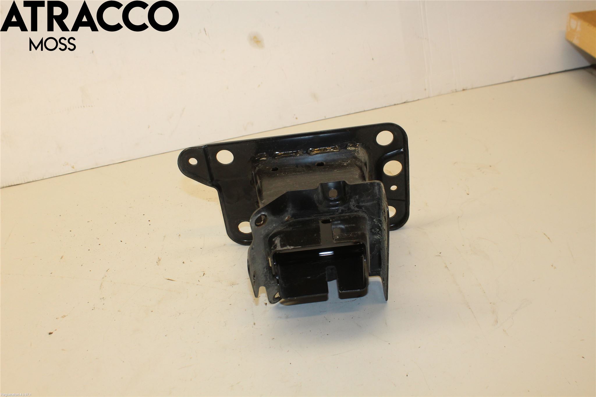 Hyundai IONIQ AE 17-22 Støtfanger Foran Feste