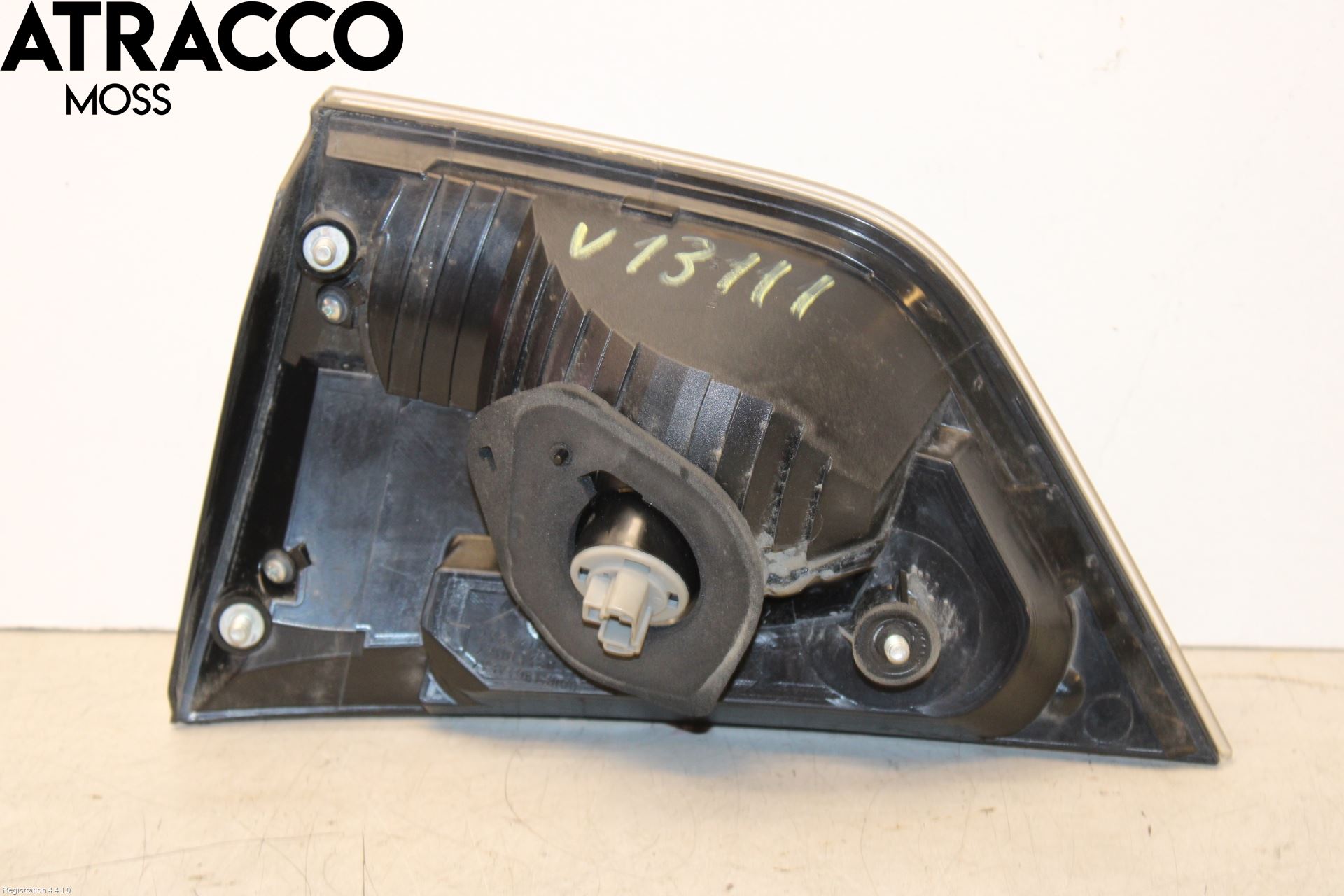 Mitsubishi OUTLANDER 07-12 Baklykt Venstre  På Luke(Indre