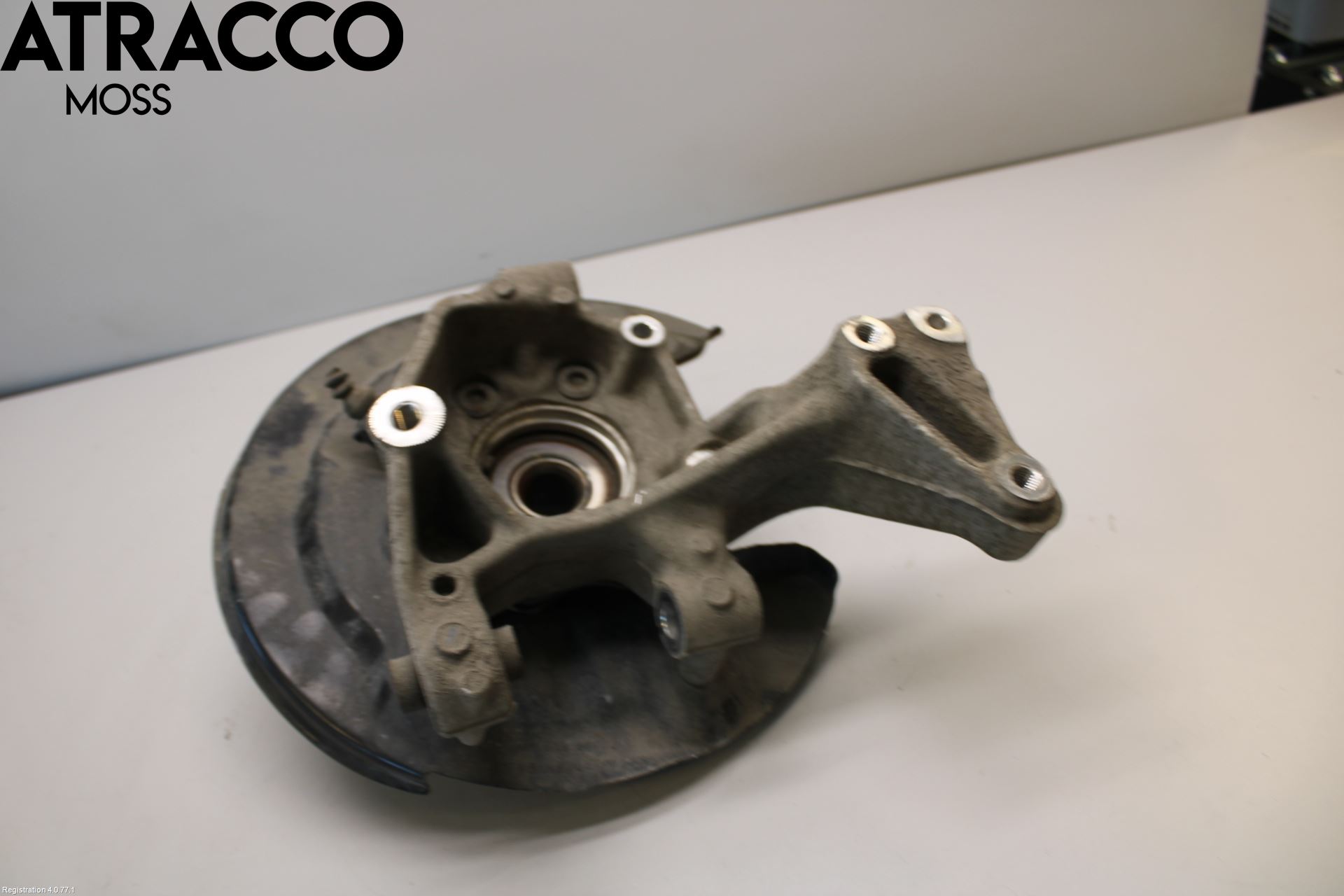 Audi Q3 8U 12-18 Spindel Vb