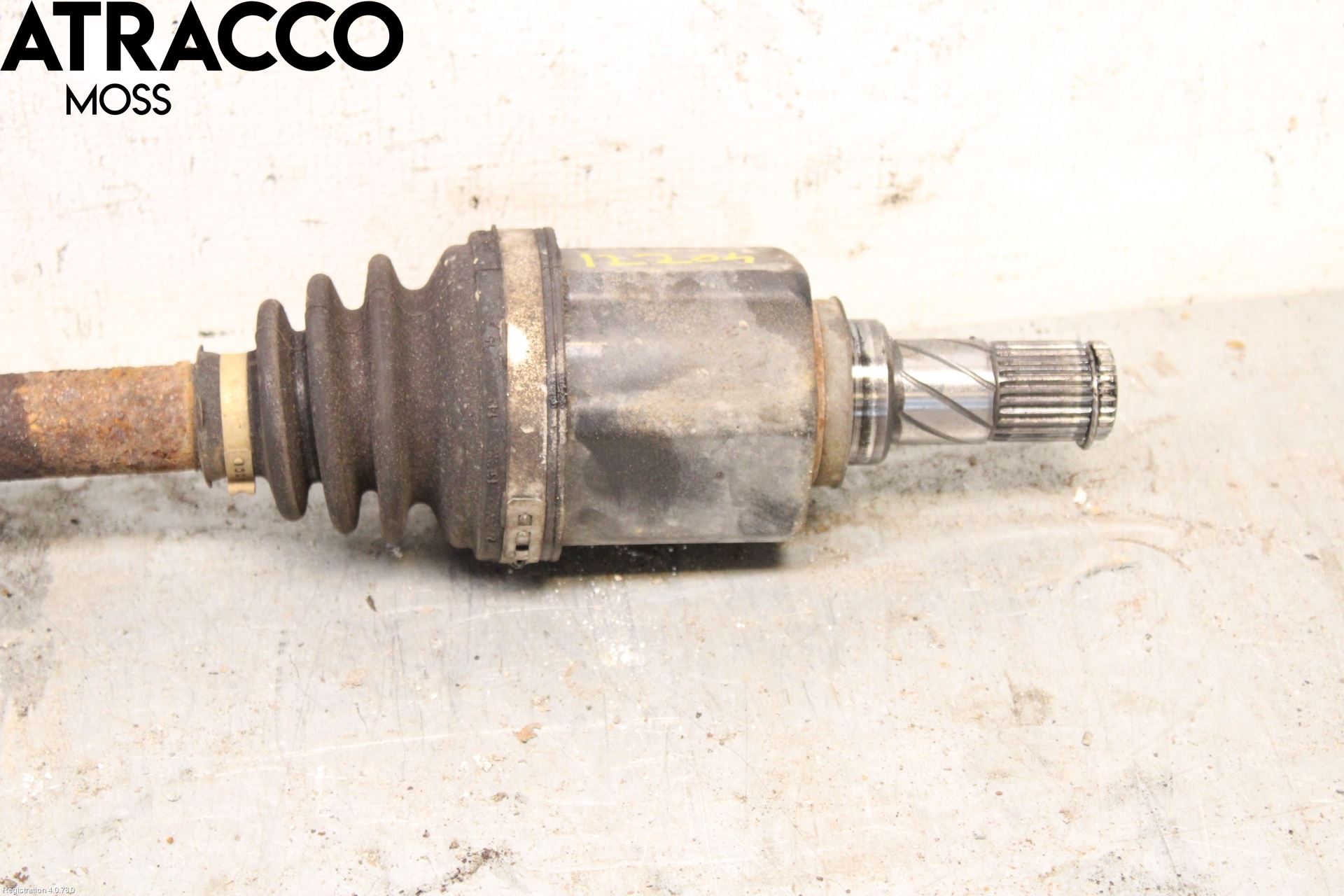 Nissan LEAF 11-17 Drivaksel Foran Kompl Venstre