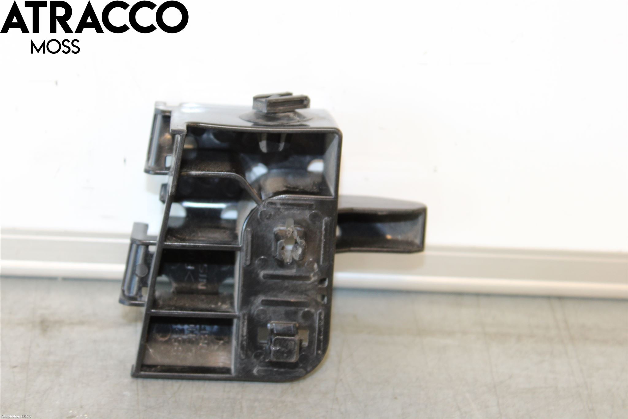 Nissan LEAF 18- Støtfangerfeste Bak Høyre