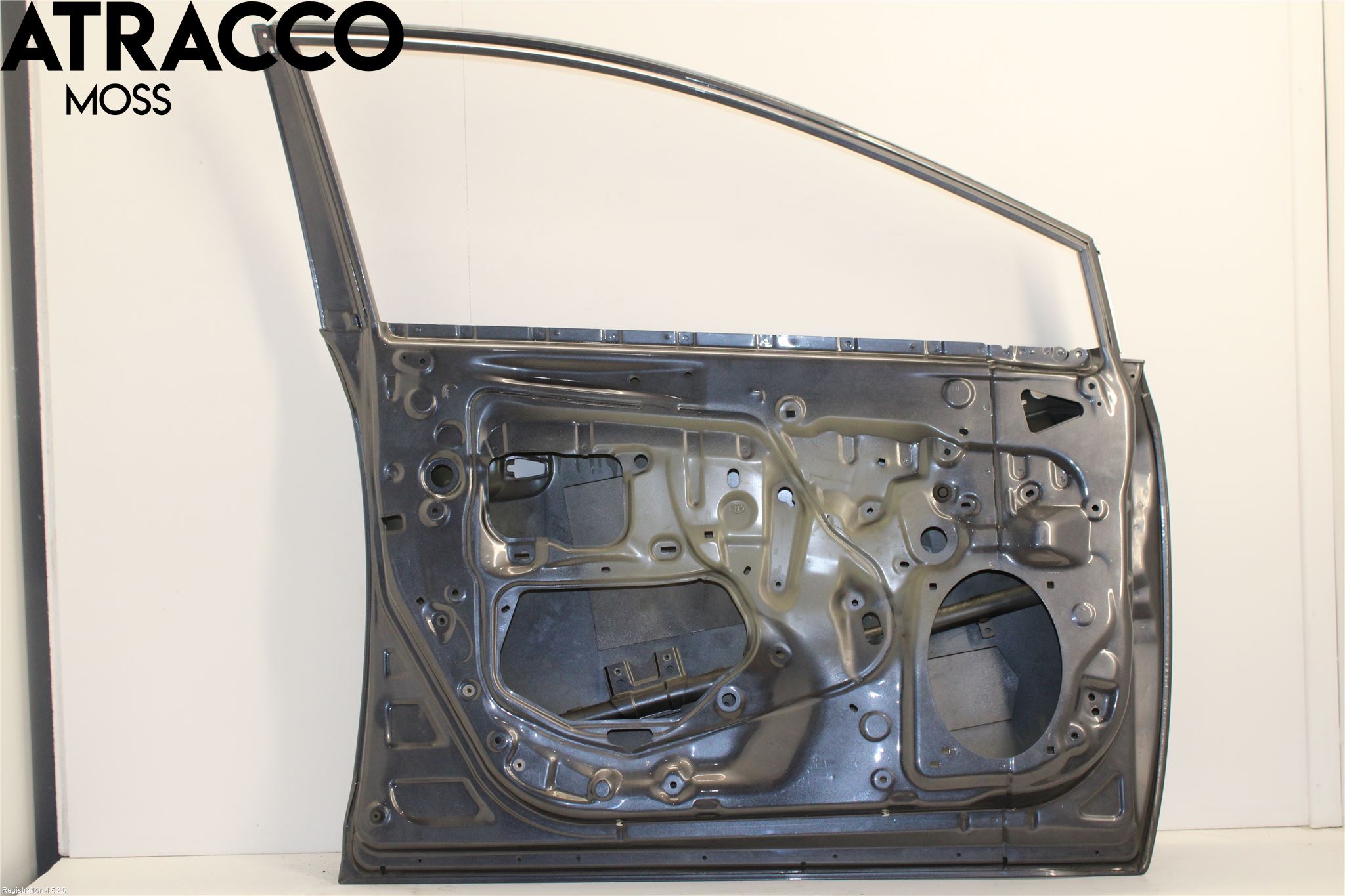 Toyota AVENSIS 09-15 Dør 4D Foran Venstre