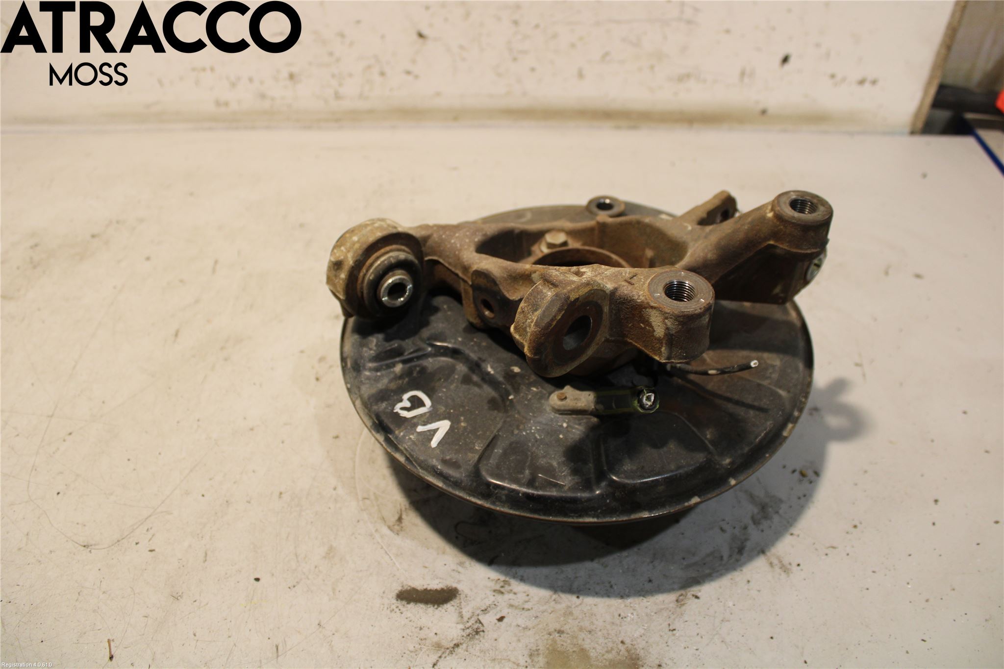 Toyota RAV4 13-18 Spindel Vb