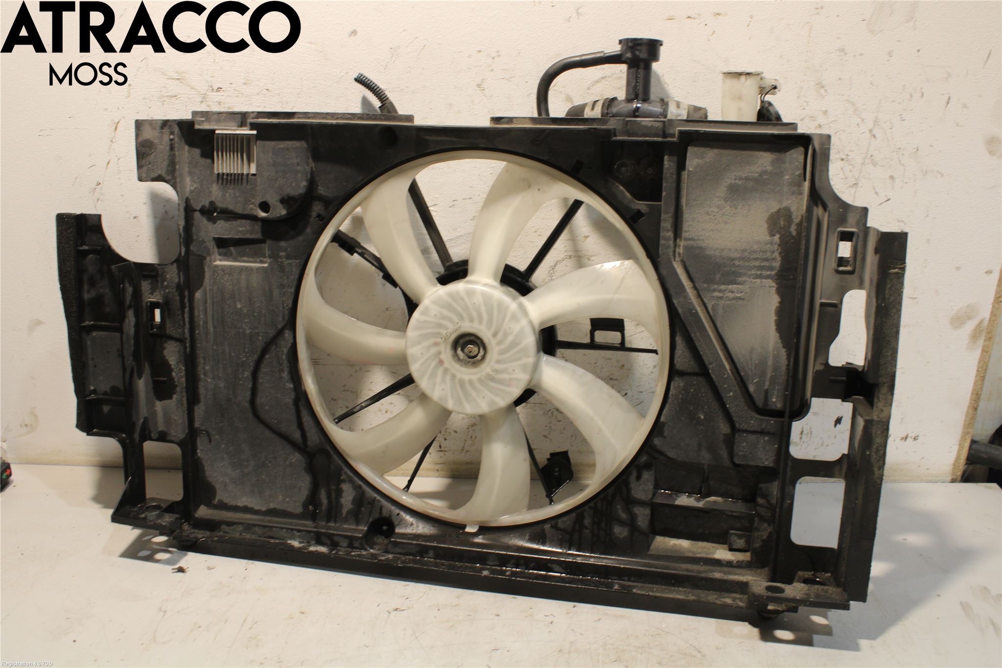 Toyota YARIS XP130 12-14 Kjølevifte Elektrisk