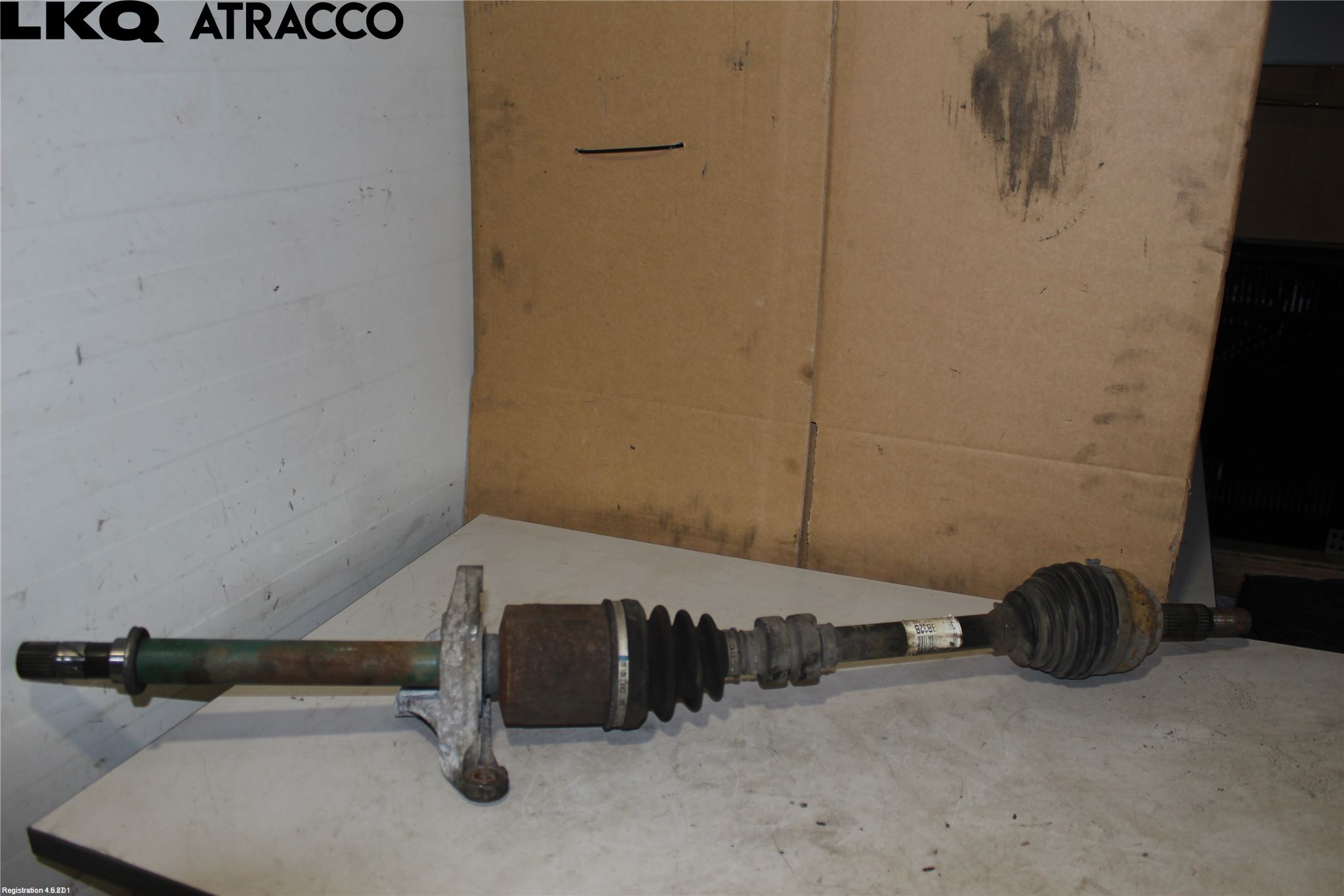 Volvo XC40/RECHARGE 18- Drivaksel Foran Kompl Høyre