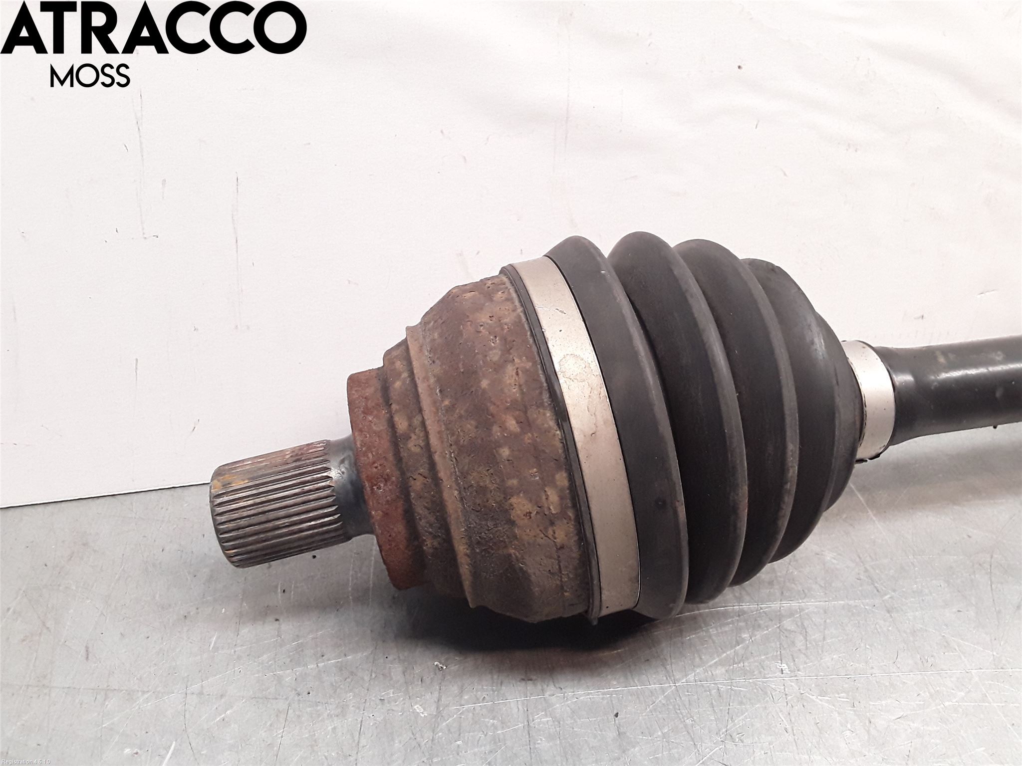 Volkswagen VW CADDY 11-15 Drivaksel Foran Kompl Venstre