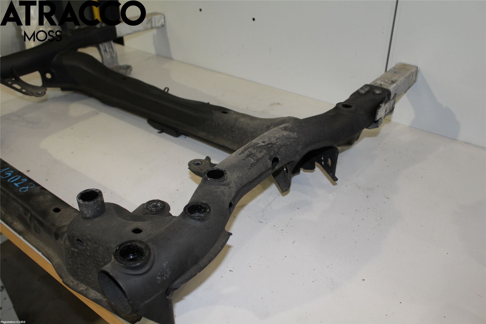 Mercedes-Benz MB C-KLASS (W205) 14-21 Travers Feste