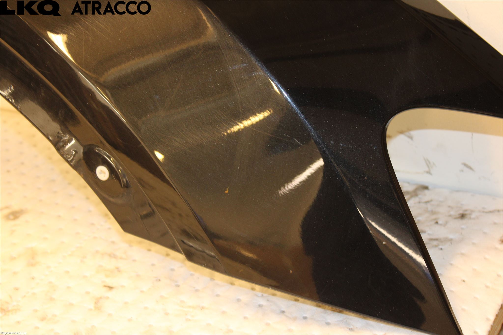 Volvo V70 08-13 Skjerm Foran Høyre