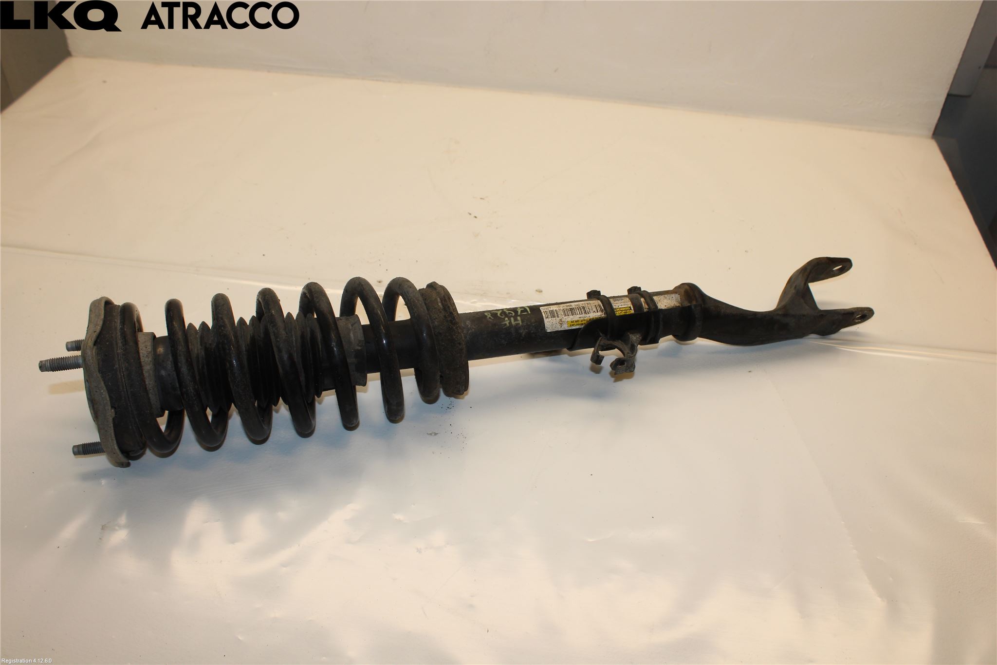 Mercedes-Benz MB C-KLASS (W205) 14-21 Støtdemper Foran