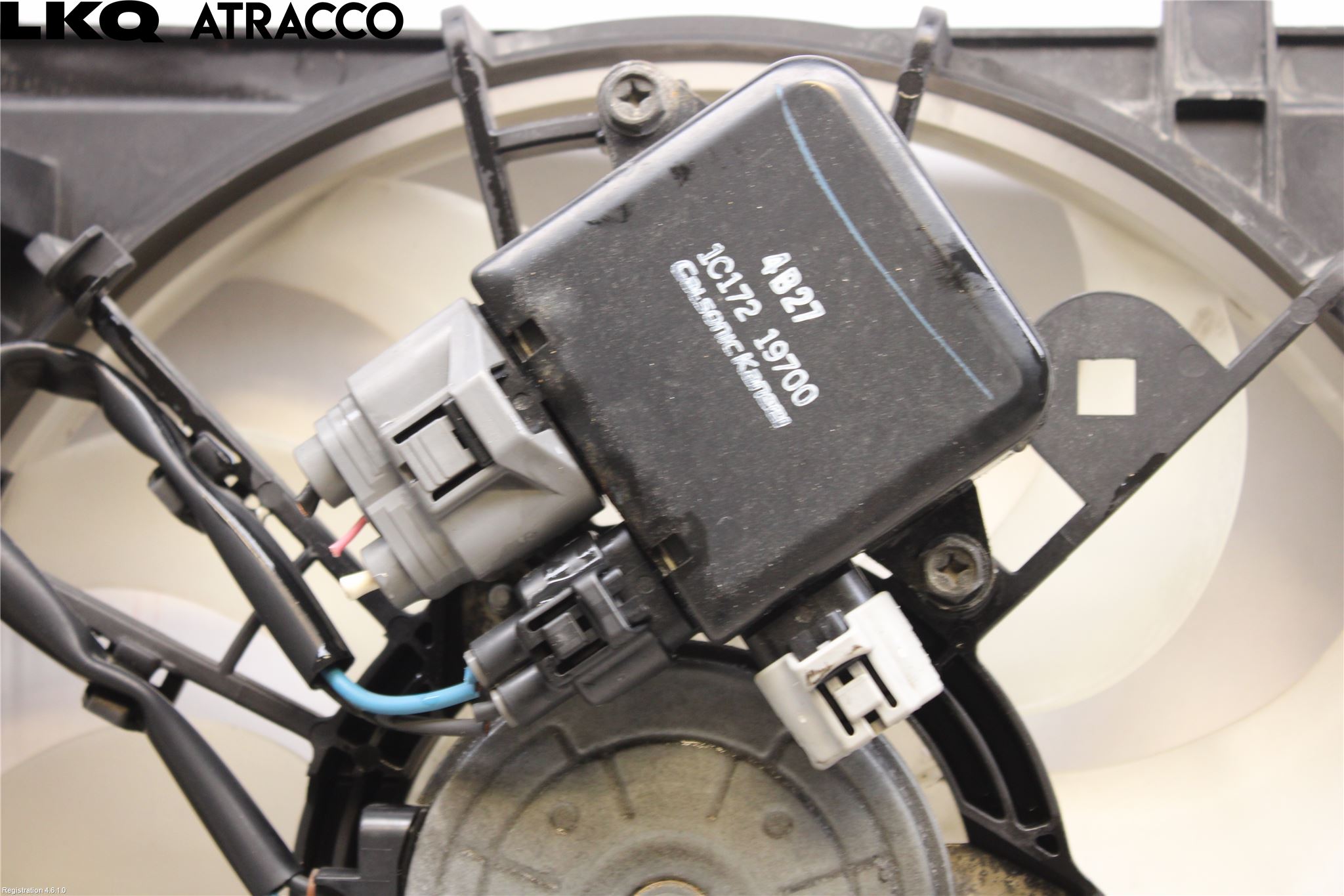 Mitsubishi OUTLANDER 13-21 Kjølevifte Elektrisk