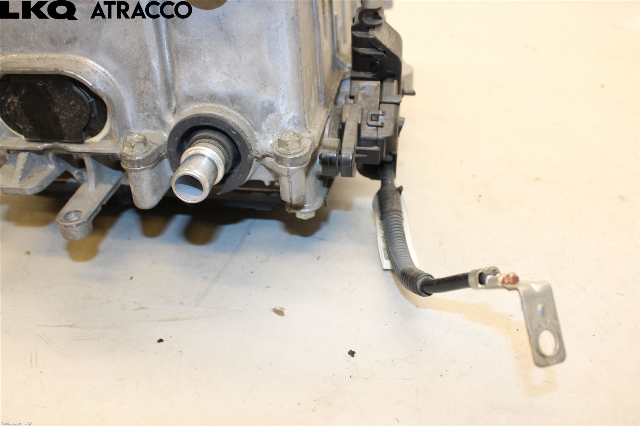 Toyota YARIS XP130 15-20 Inverter 12-)220V