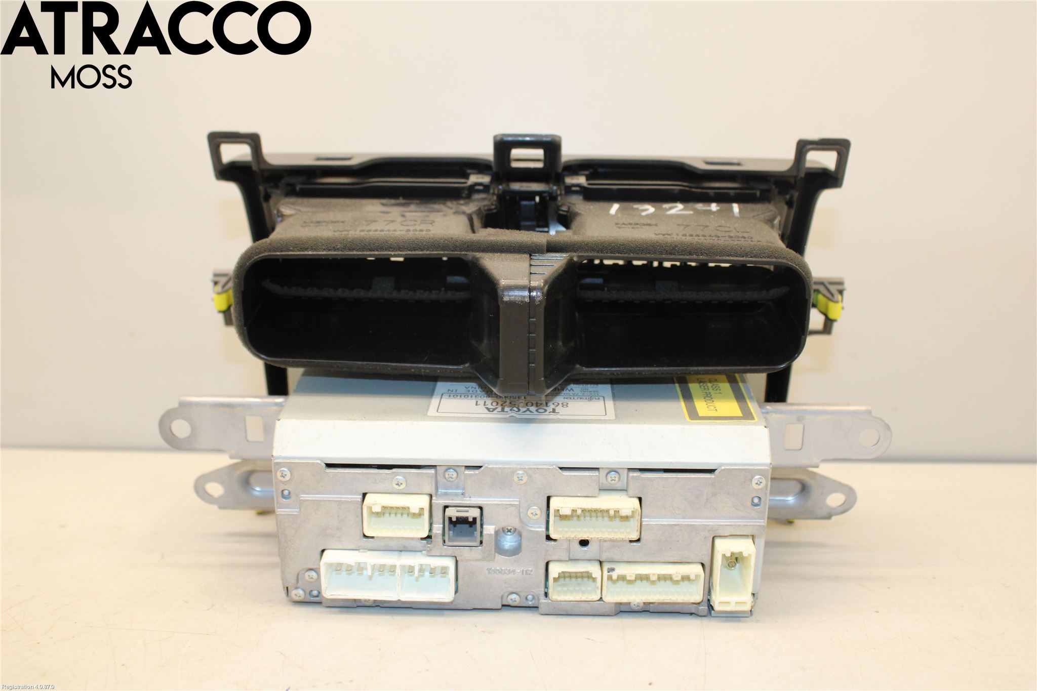 Toyota YARIS VERSO P1 00-05 Stereo Radio Med Cd