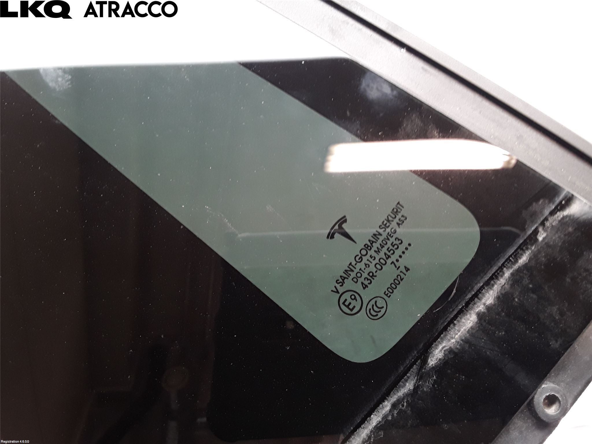 Tesla MODEL X 16- Dørrute Bak Høyre Trekant 4D