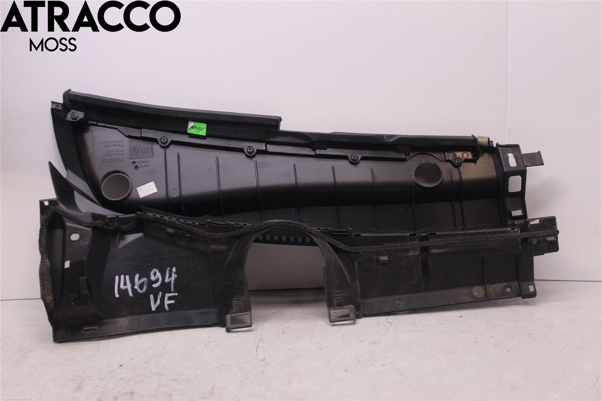 Toyota AVENSIS 09-15 Visker Deksel-Grill-Under Frr