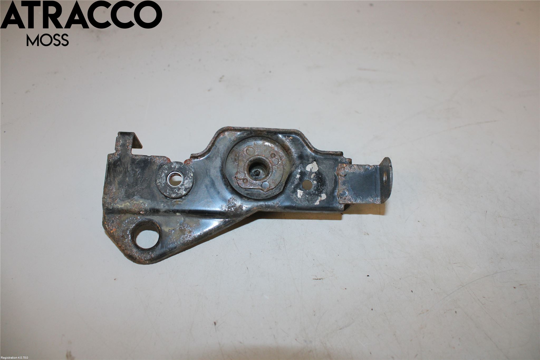 Toyota RAV4 13-18 Radiator Feste - Ramme - Bjelk