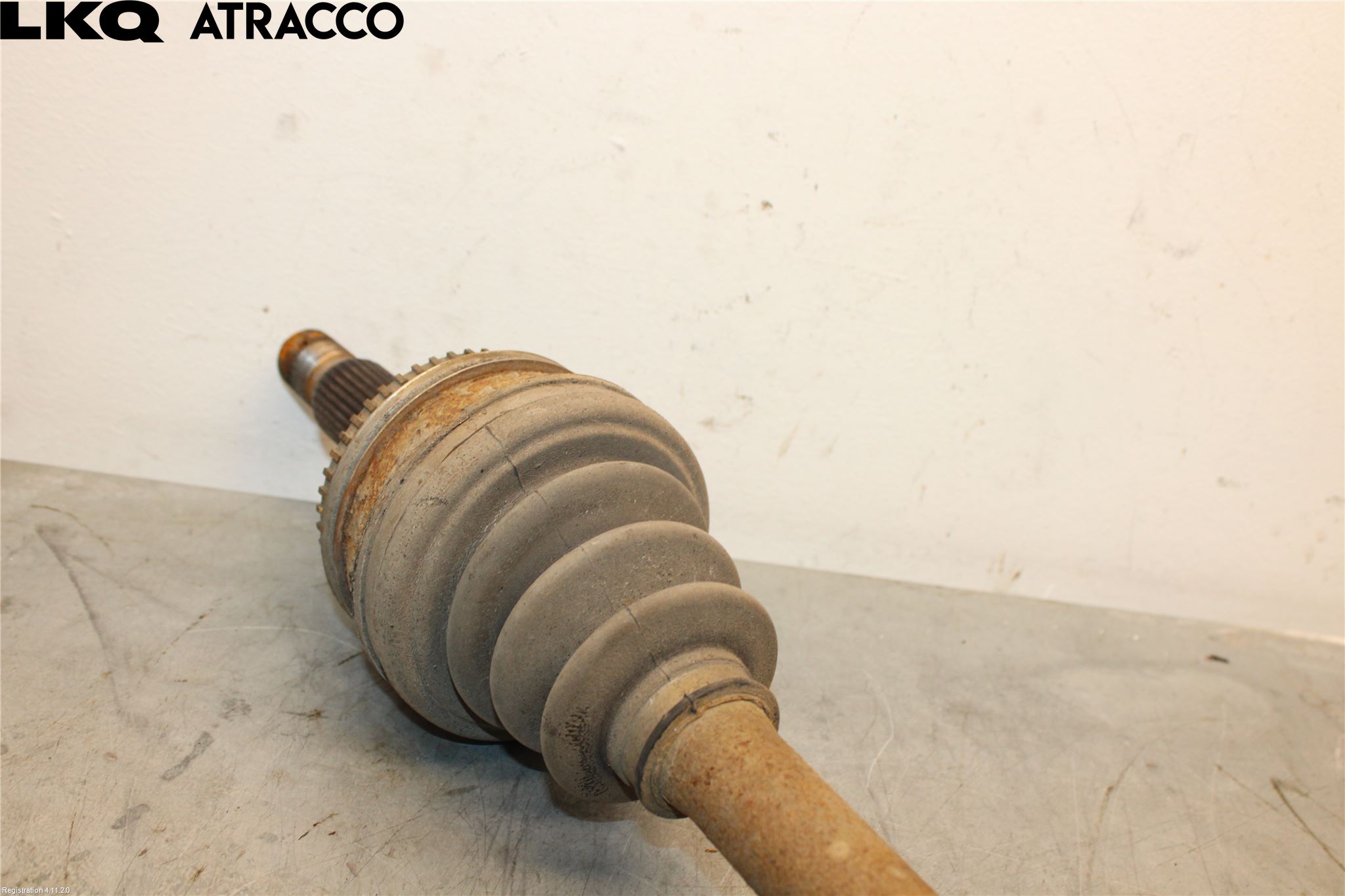 Toyota HI-ACE 06-12 Drivaksel Bak Kompl Høyre