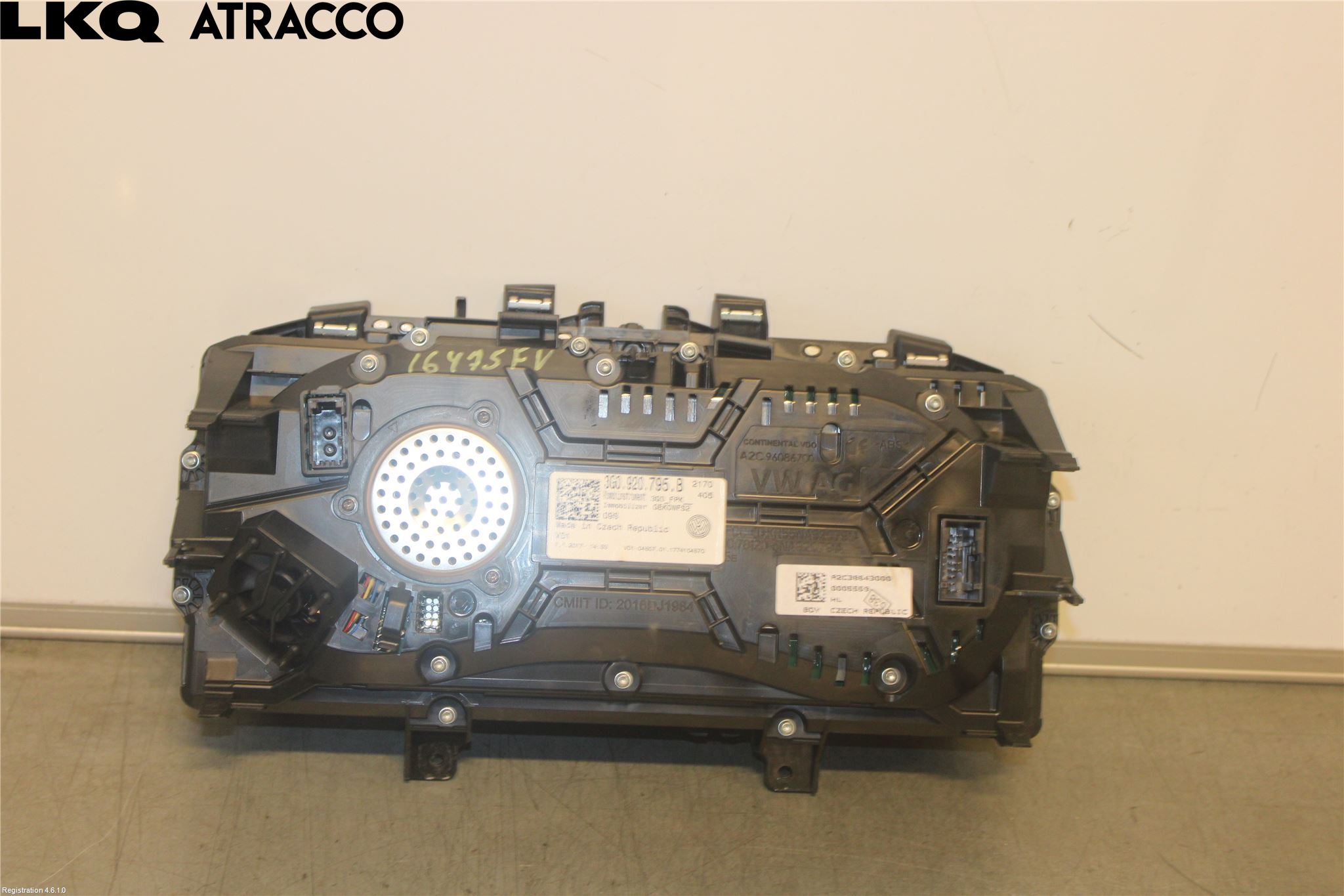 Volkswagen VW PASSAT 15-19 Instr Kombinert