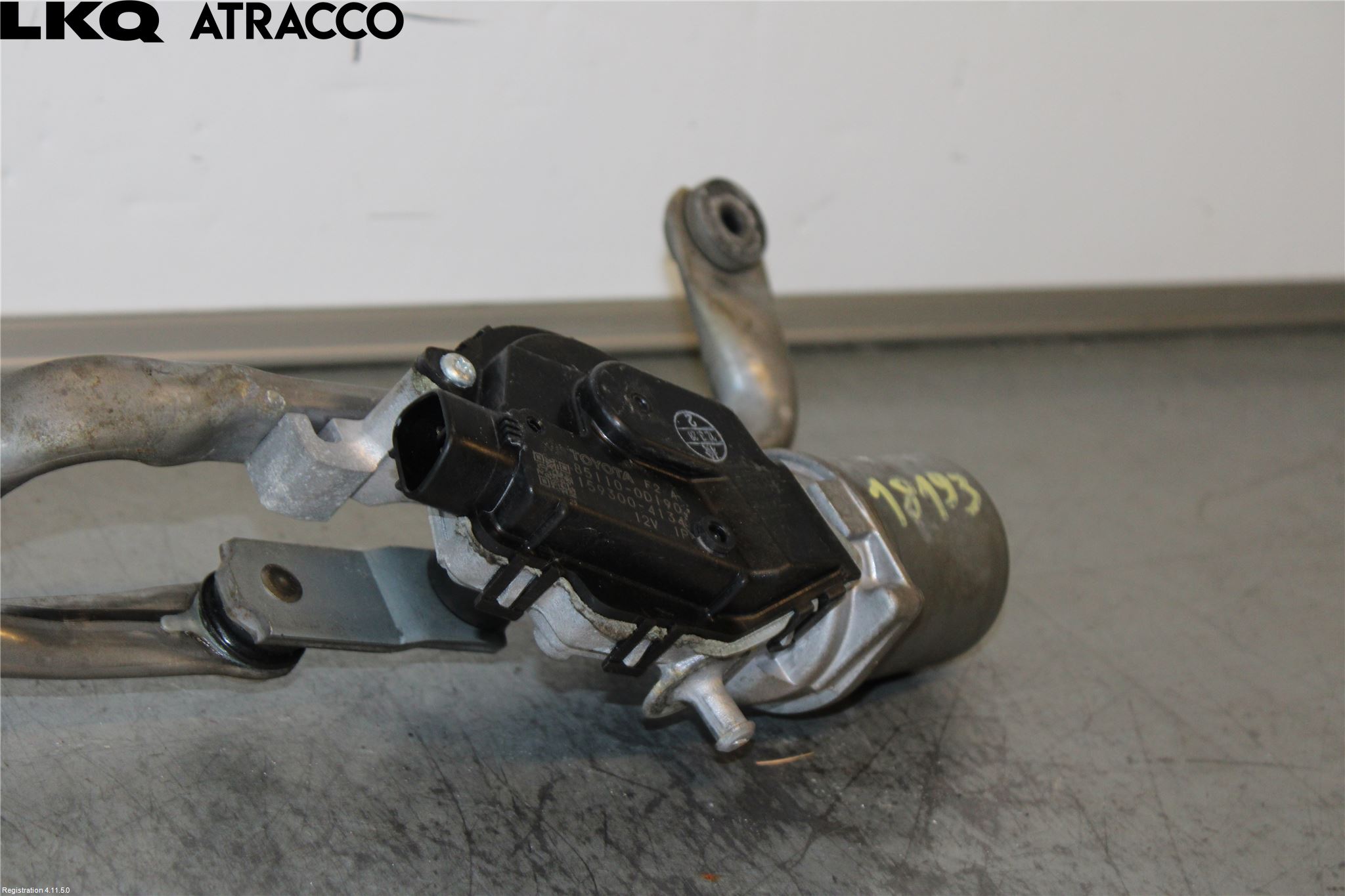 Toyota YARIS XP130 12-14 Viskermotor Frontrute