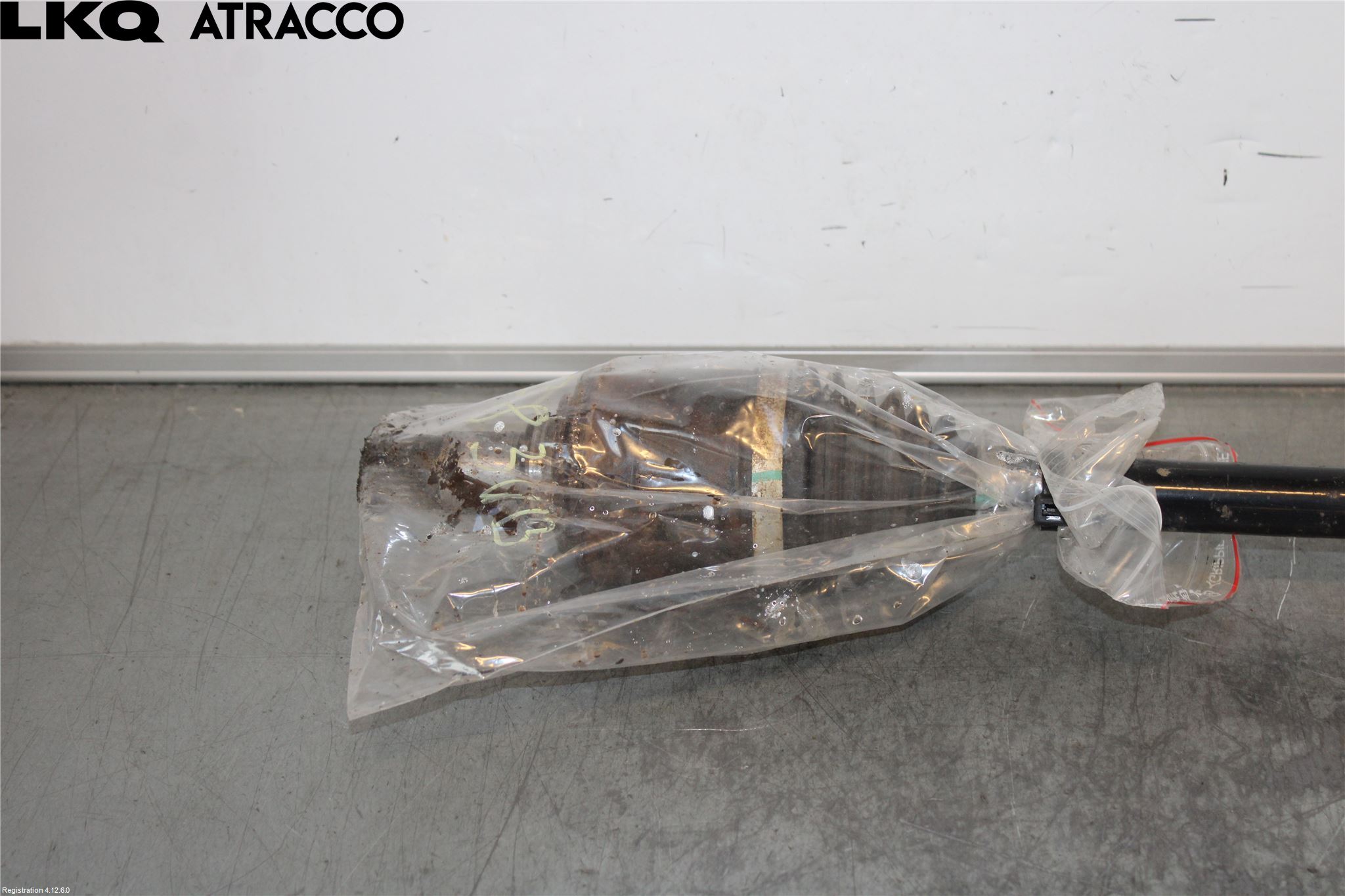 BMW 2 F45 Active Tourer 14-21 Drivaksel Bak Kompl Venstre