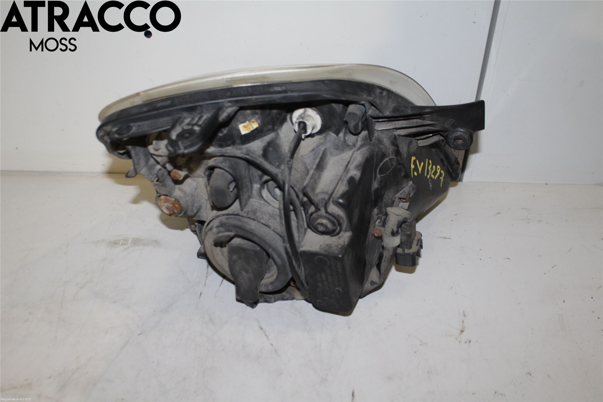 Kia PICANTO    04-11 Frontlykt Venstre
