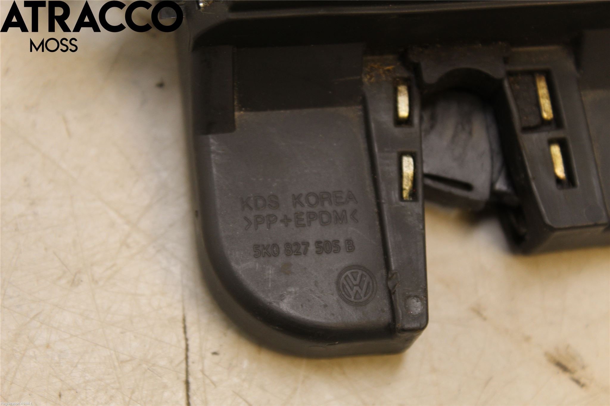 Volkswagen VW GOLF VI 09-13 Bakluke-Lokk Låsekasse