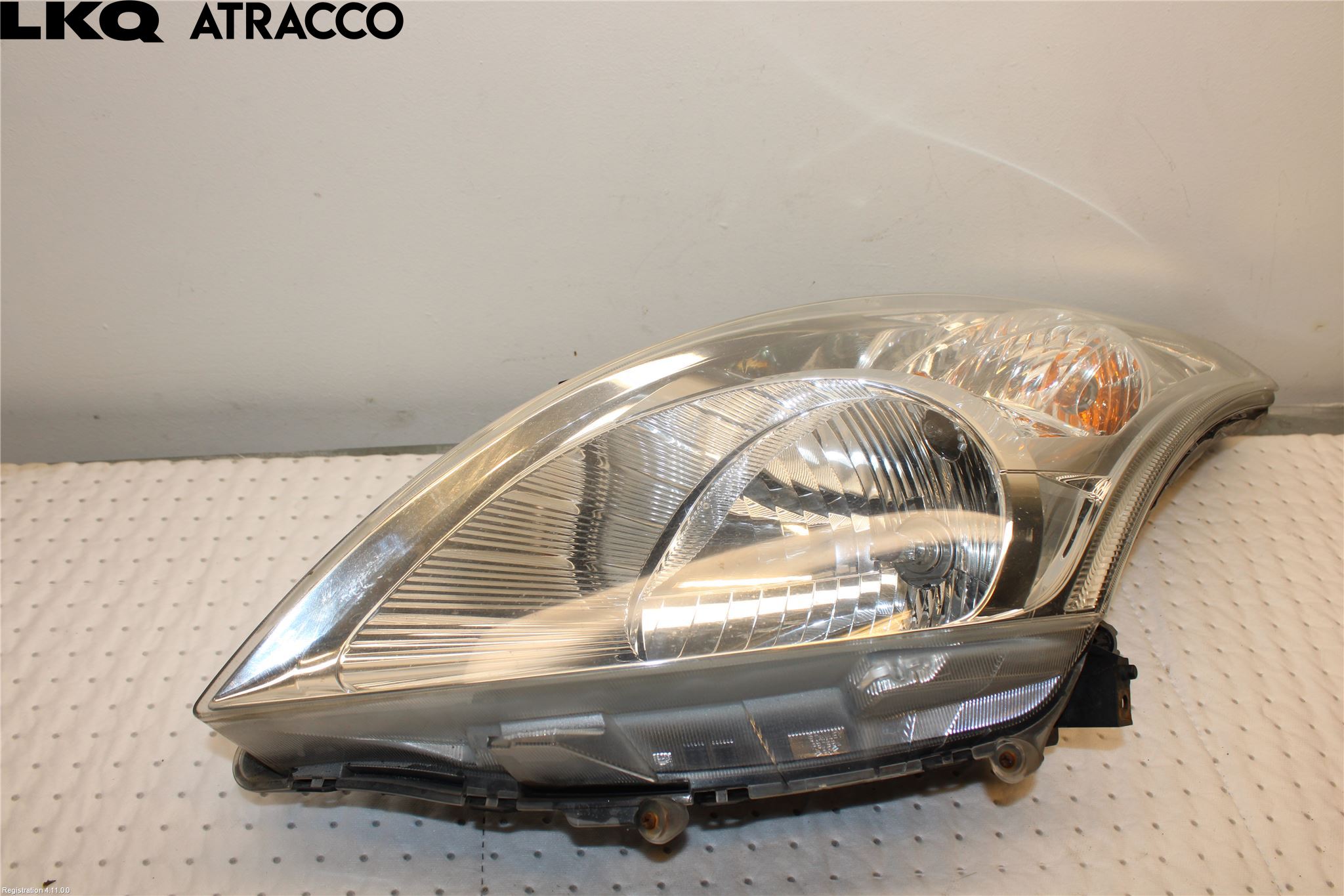 Suzuki SWIFT 11-16 Frontlykt Venstre