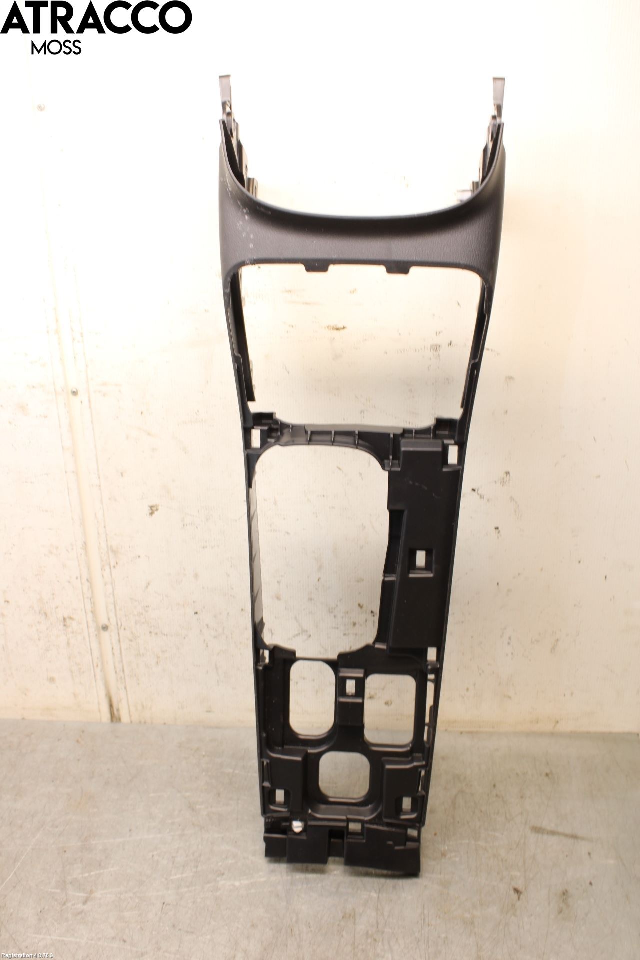 Mitsubishi OUTLANDER 13-21 Innr Konsoll-Lomme