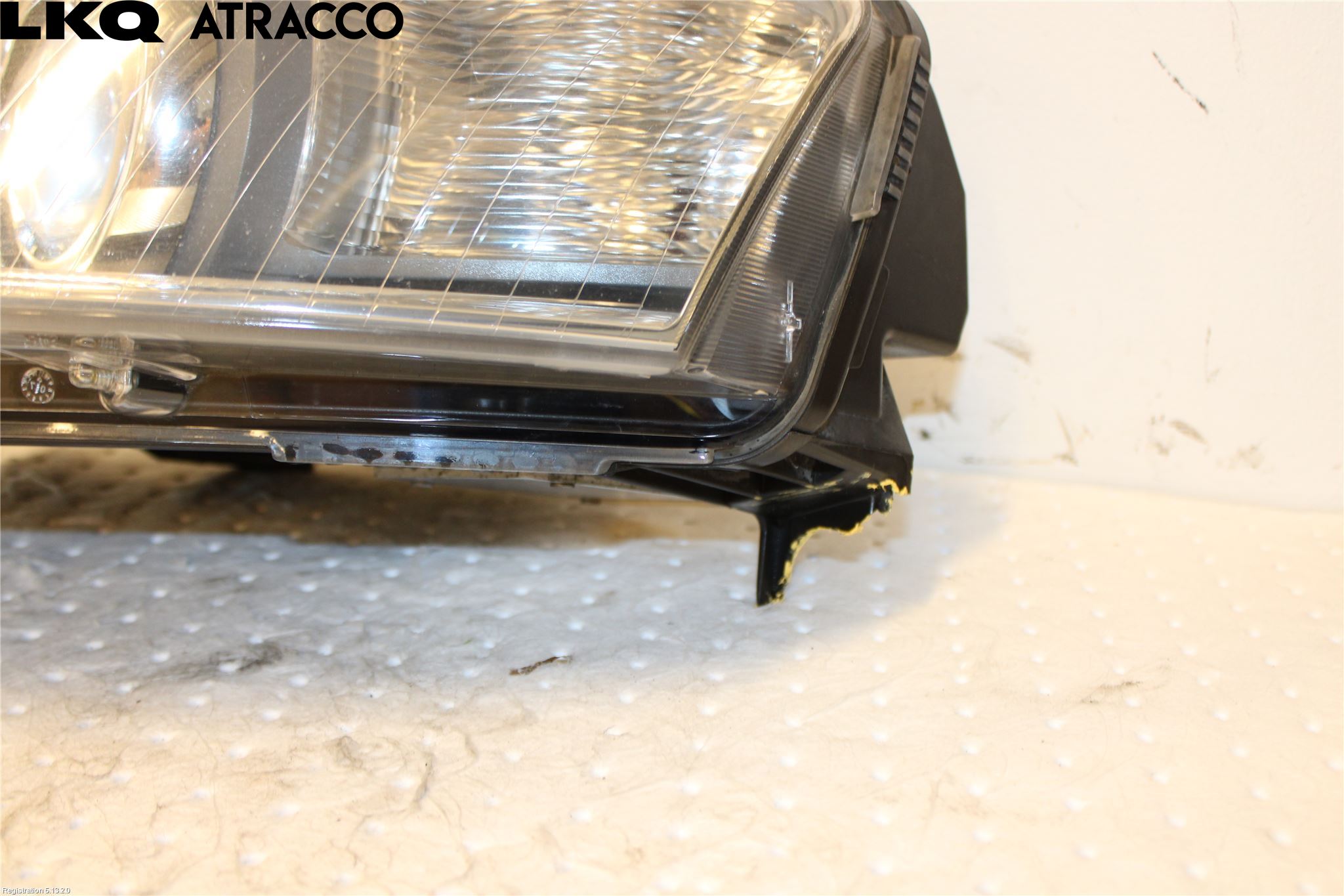 Audi A6/S6     05-11 Frontlykt Venstre