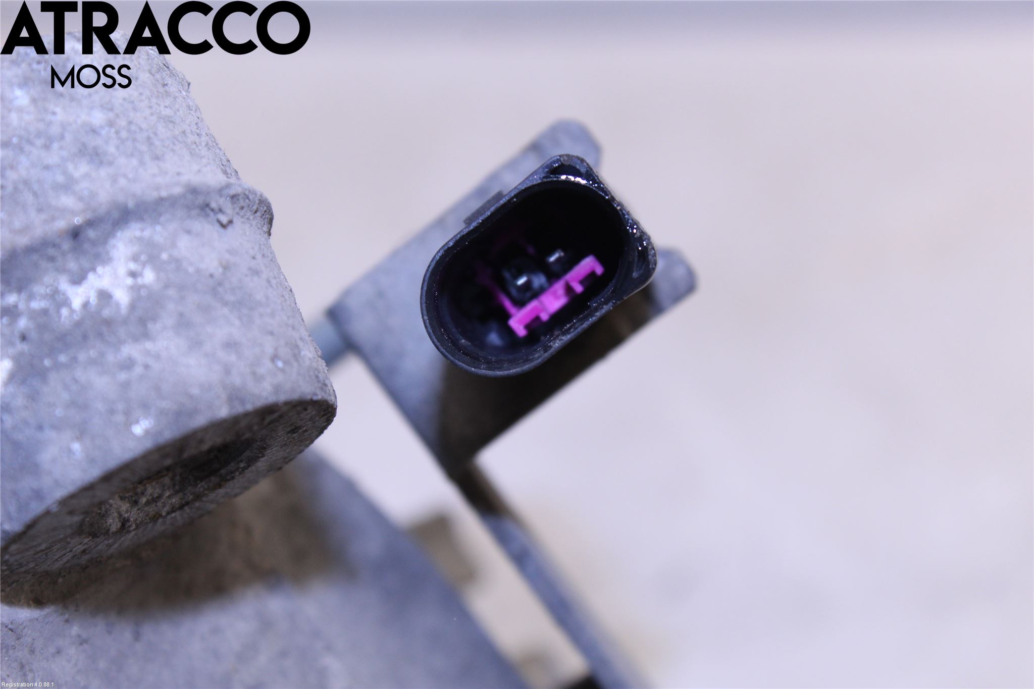 Volkswagen VW PASSAT 15-19 Spindel Hf