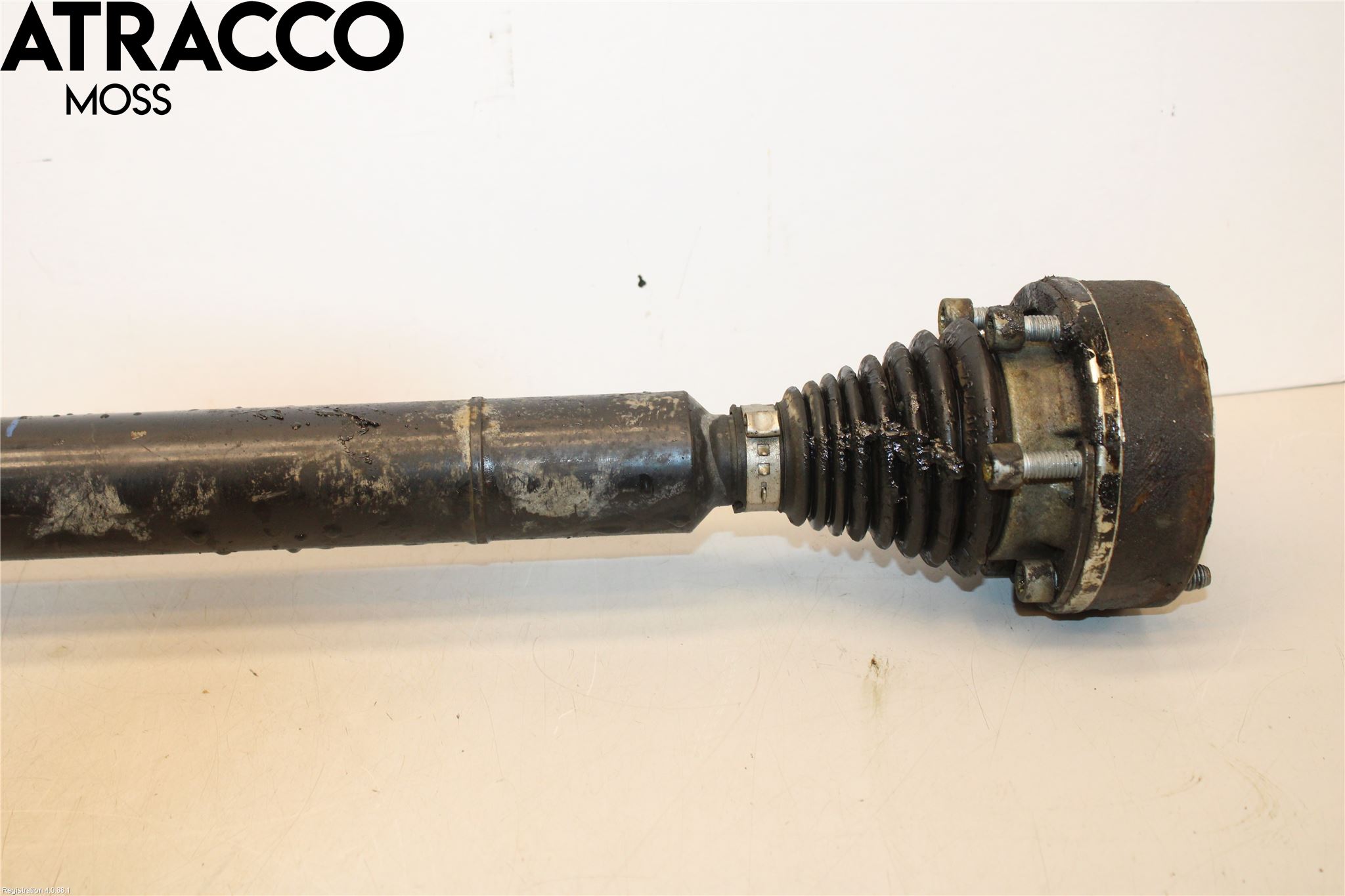 Volkswagen VW TOURAN 10-15 Drivaksel Foran Kompl Høyre