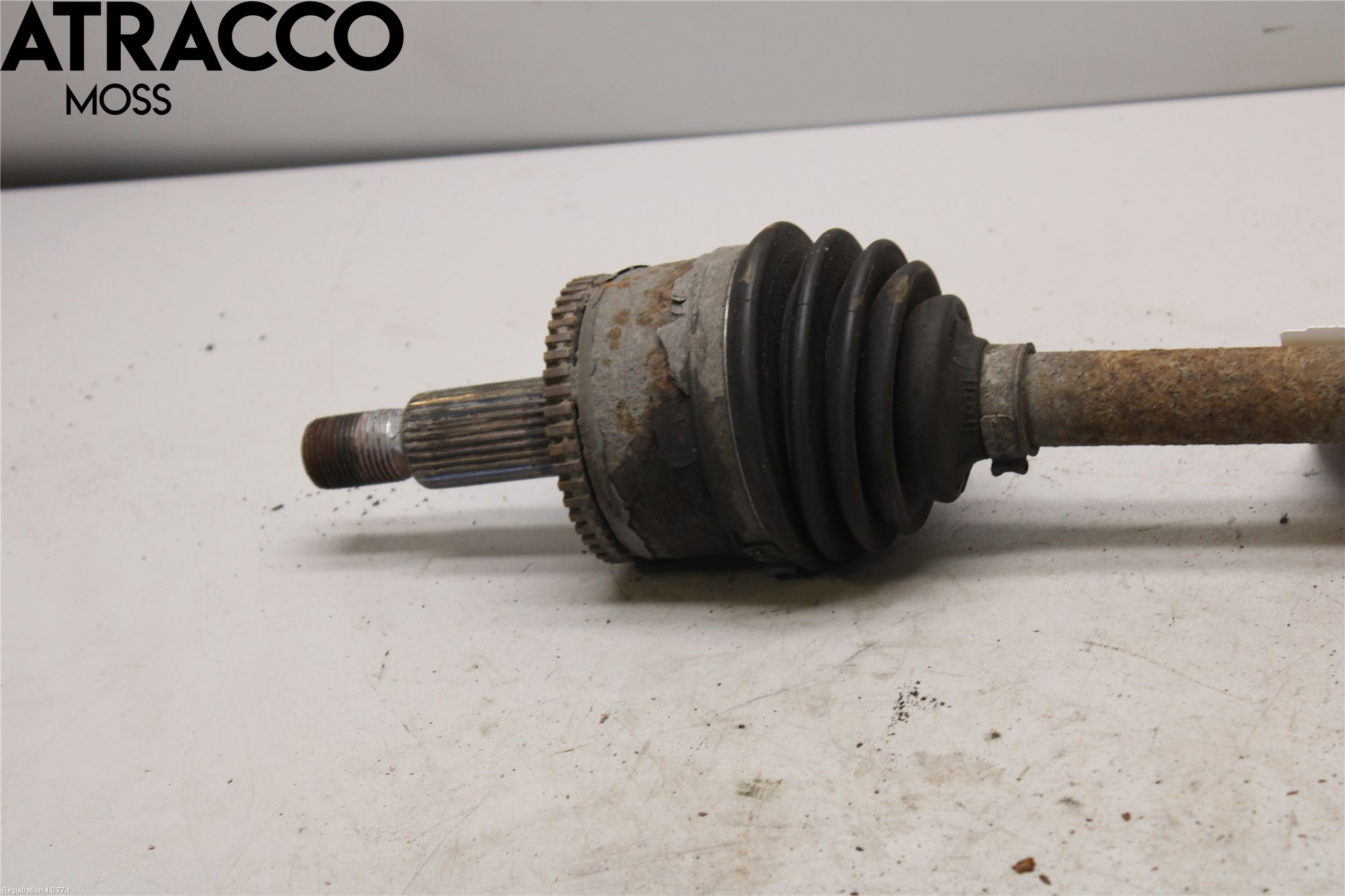 Landrover LAND ROVER DISCOVERY 4 10-16 Drivaksel Foran Kompl Høyre