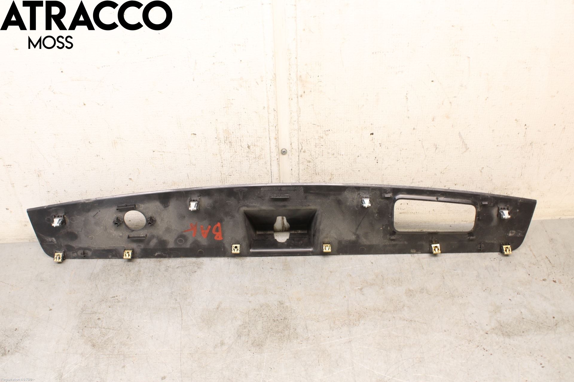 Tesla MODEL X 16- Innr Bagasjeromkledsel