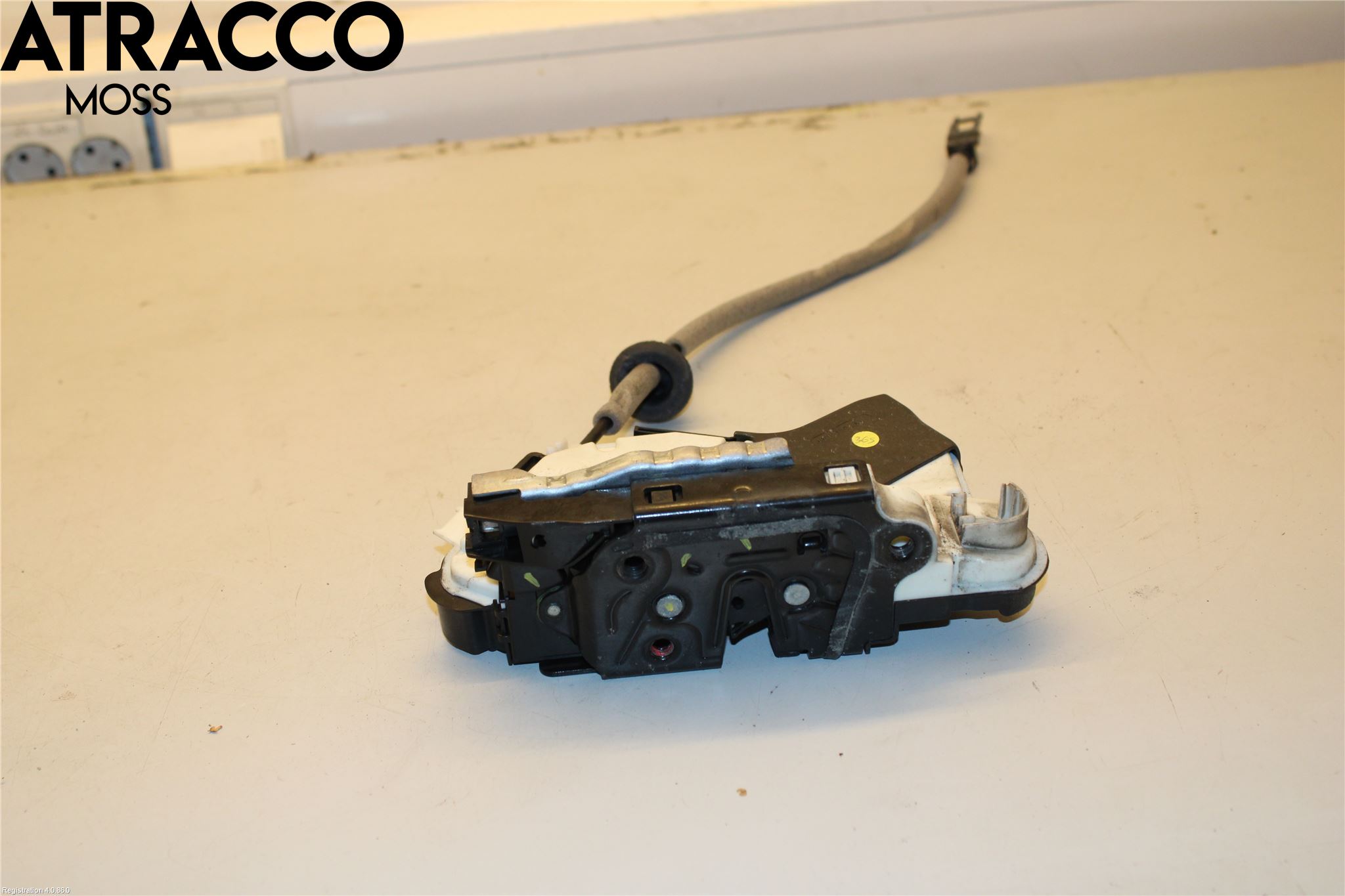 Volkswagen VW PASSAT 15-19 Dørlås - Låsekasse