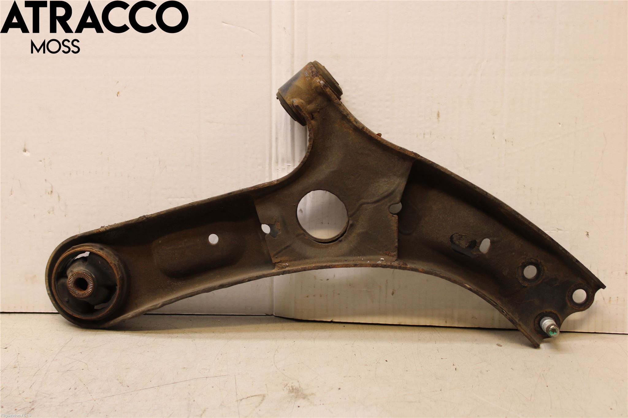 Hyundai i40 08-15 Bærearm Foran Venstre Nedre