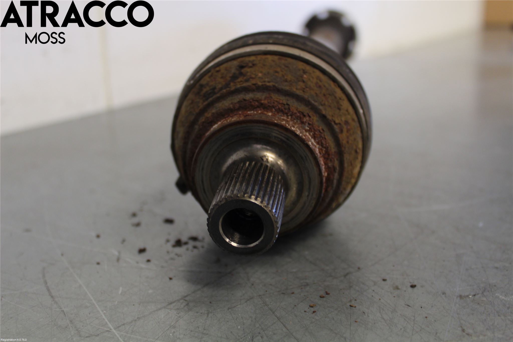 Volkswagen VW GOLF PLUS/CROSS GOLF 04-14 Drivaksel Foran Kompl Høyre