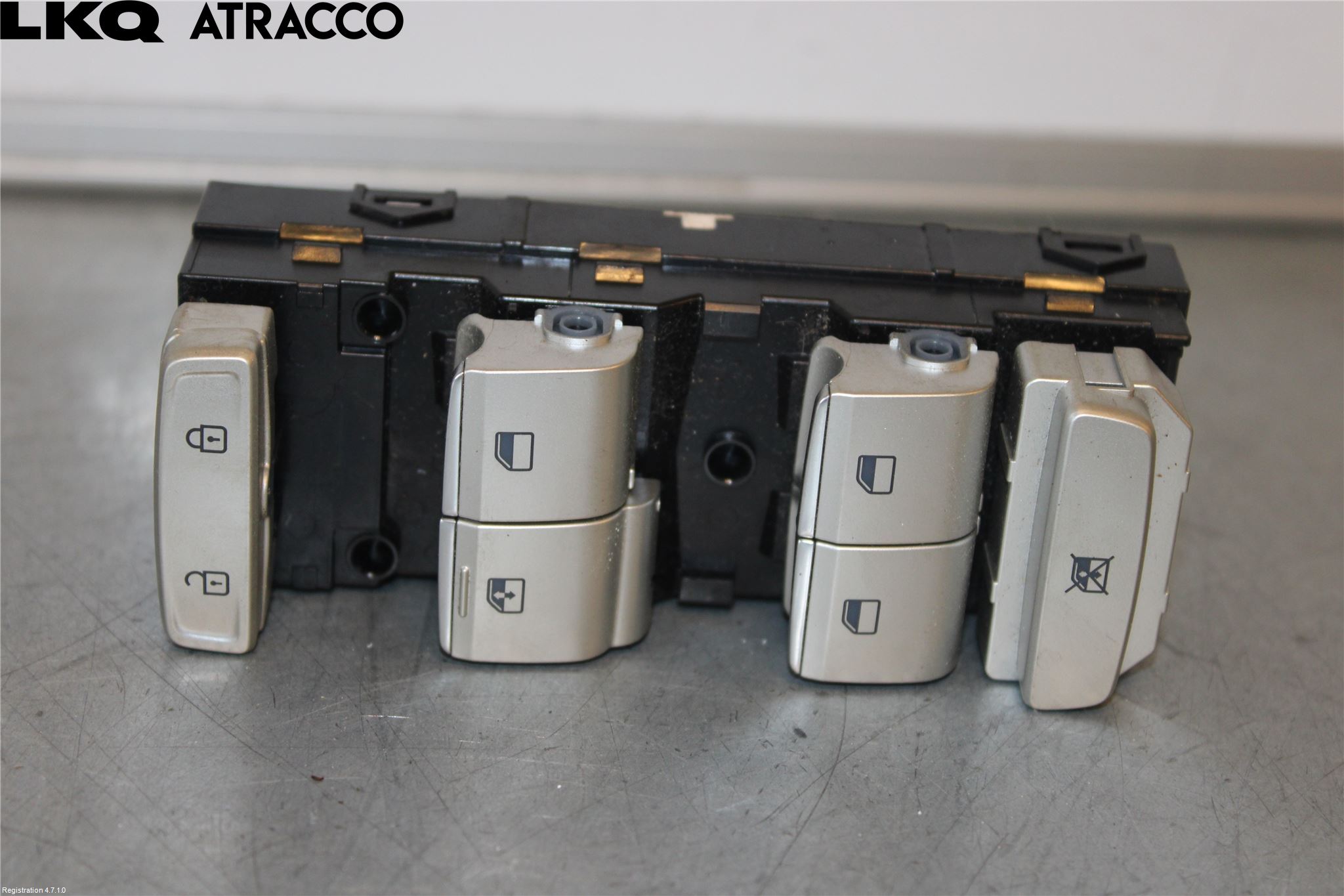 Hyundai NEXO 18->> Bryter Vindusheis